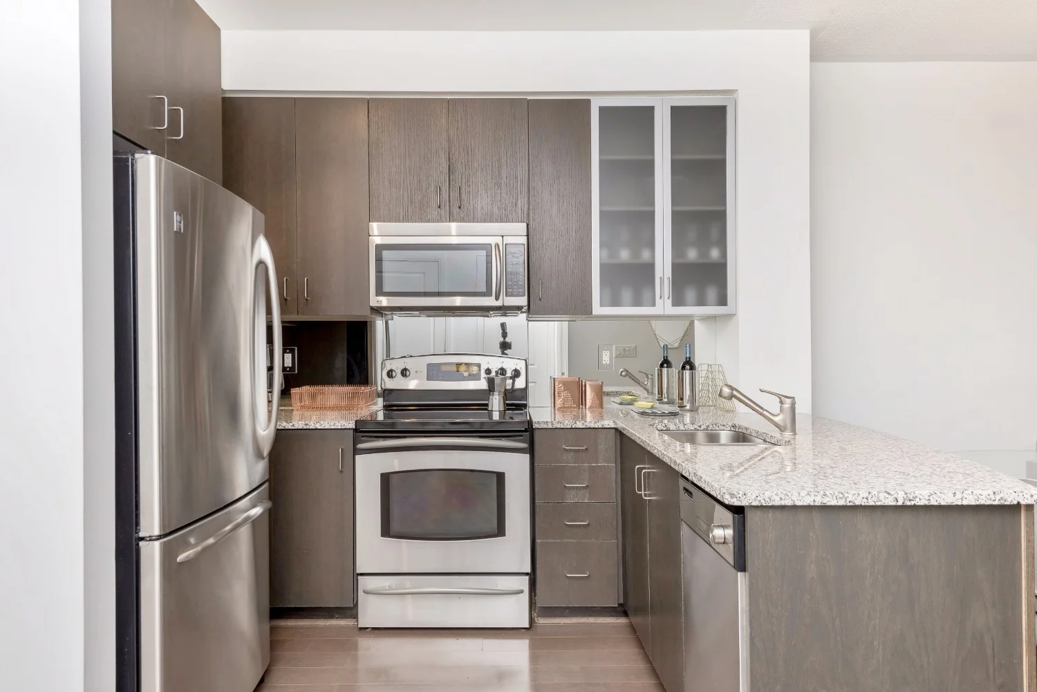 Luxurious 1 Bedroom Condos Toronto Boutique Apartments — Toronto