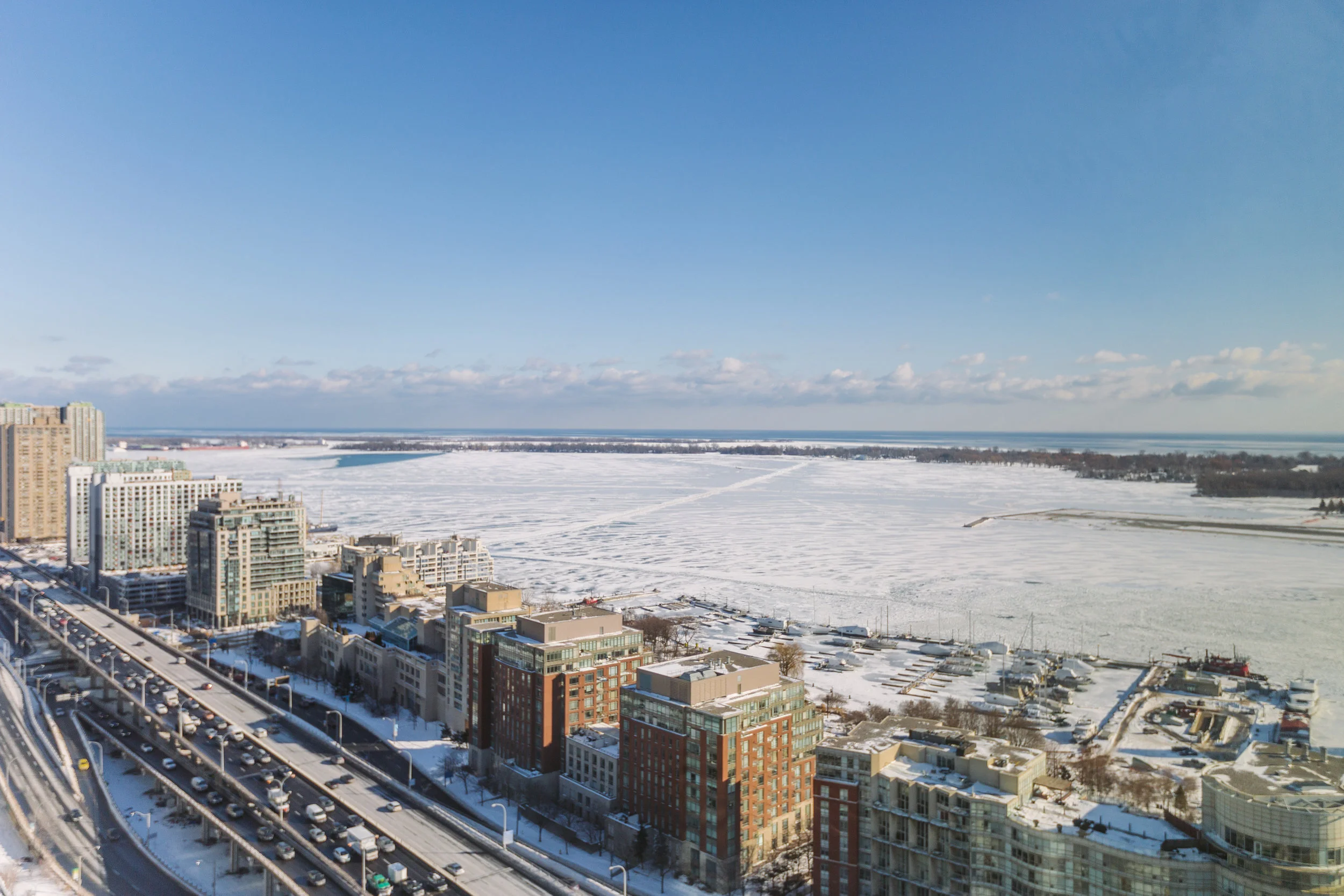 37-75QueensWharf#3602.jpg