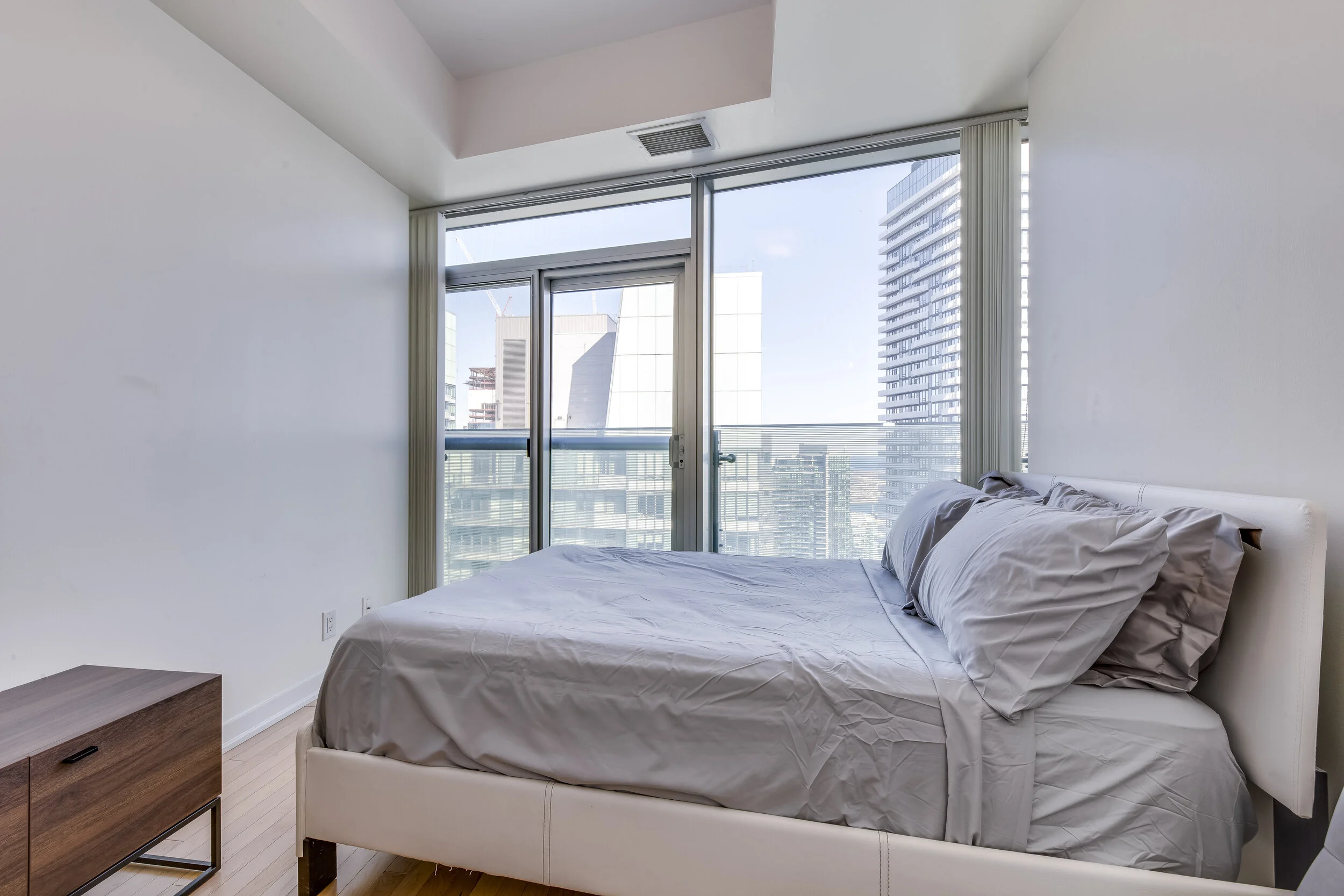 Luxurious 1 Bedroom Condos Toronto Boutique Apartments — Toronto