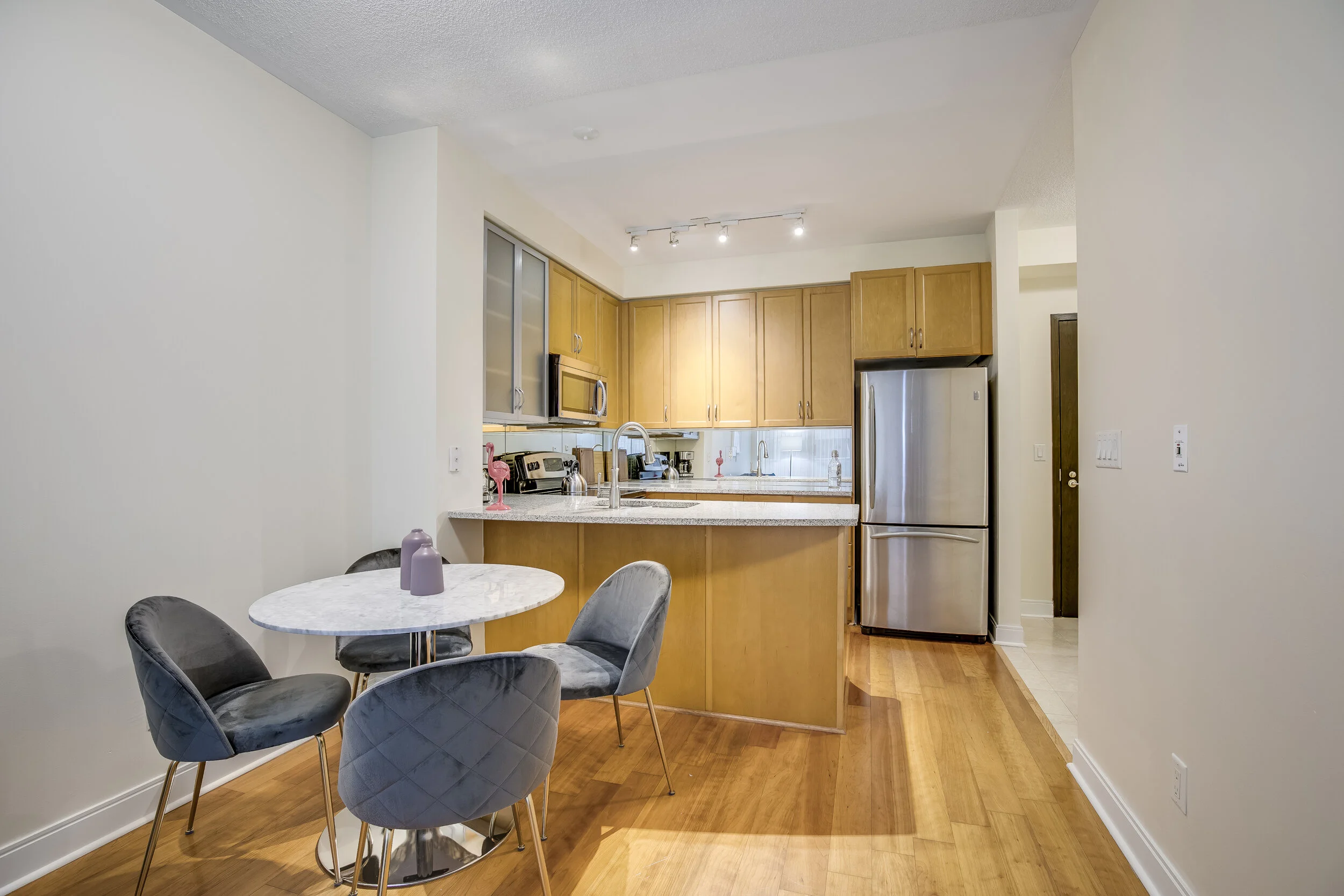 Luxurious 1 Bedroom Condos Toronto Boutique Apartments — Toronto