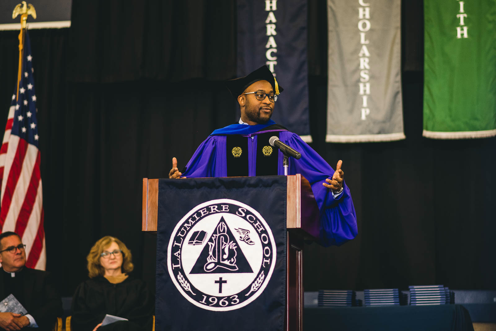 Dr. Nicholas Pearce, an award-winning clinical professor of management and organizations at Northwestern University and Assistant Pastor of Chicago’s historic Apostolic Church of God, delivered the keynote address at La Lumiere’s 52nd Commencement.