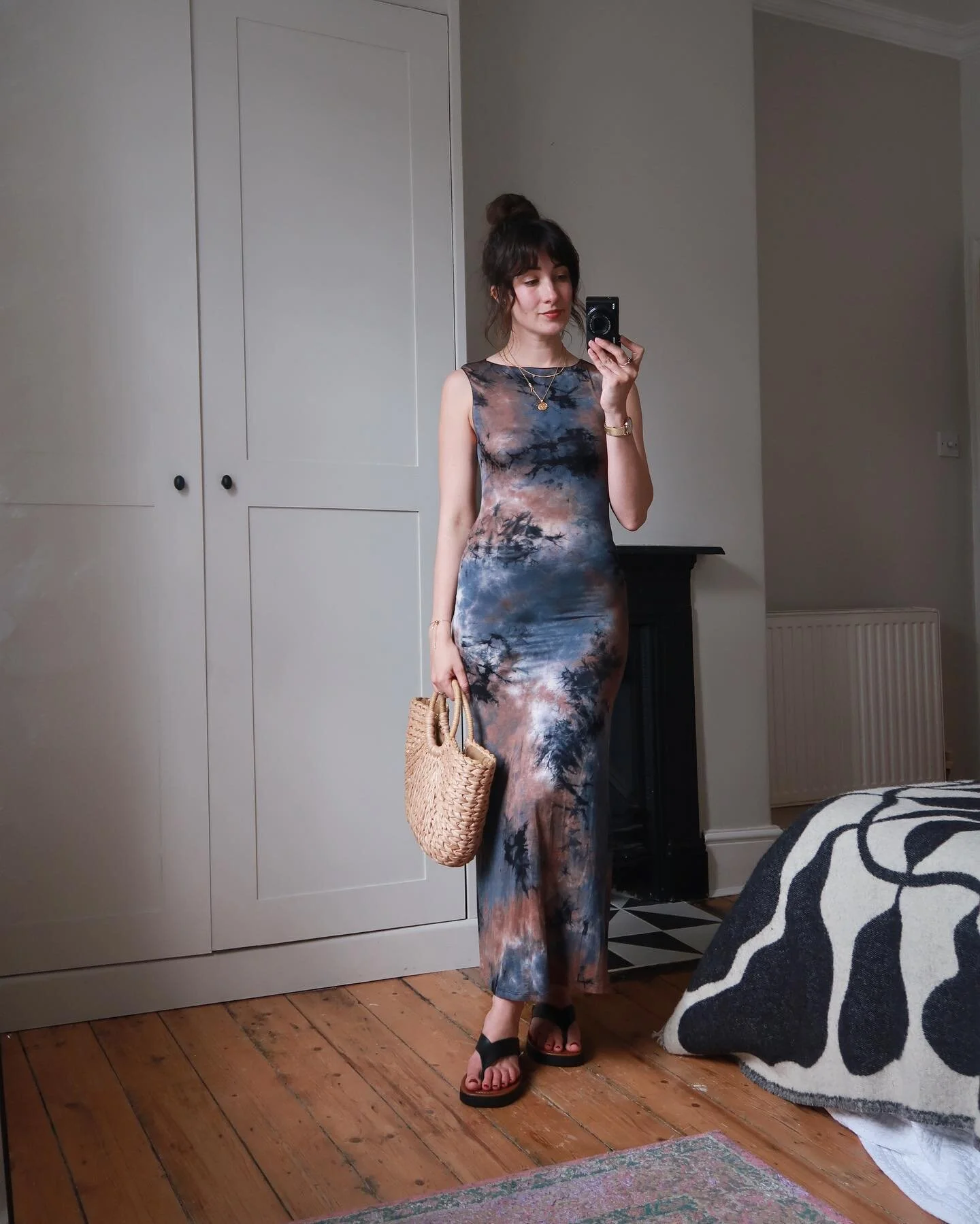 Weekly outfit inspo 💫 which is your fave? This first dress&hellip;I think a actually gasped when I first put it on 😂 fit like a glove and usually I&rsquo;m not one for a super tight dress but the print is so flattering it hides all sorts haha. Oh i