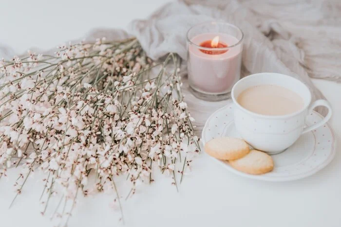 7 Ways to Make Your Home Extra Cozy This Season