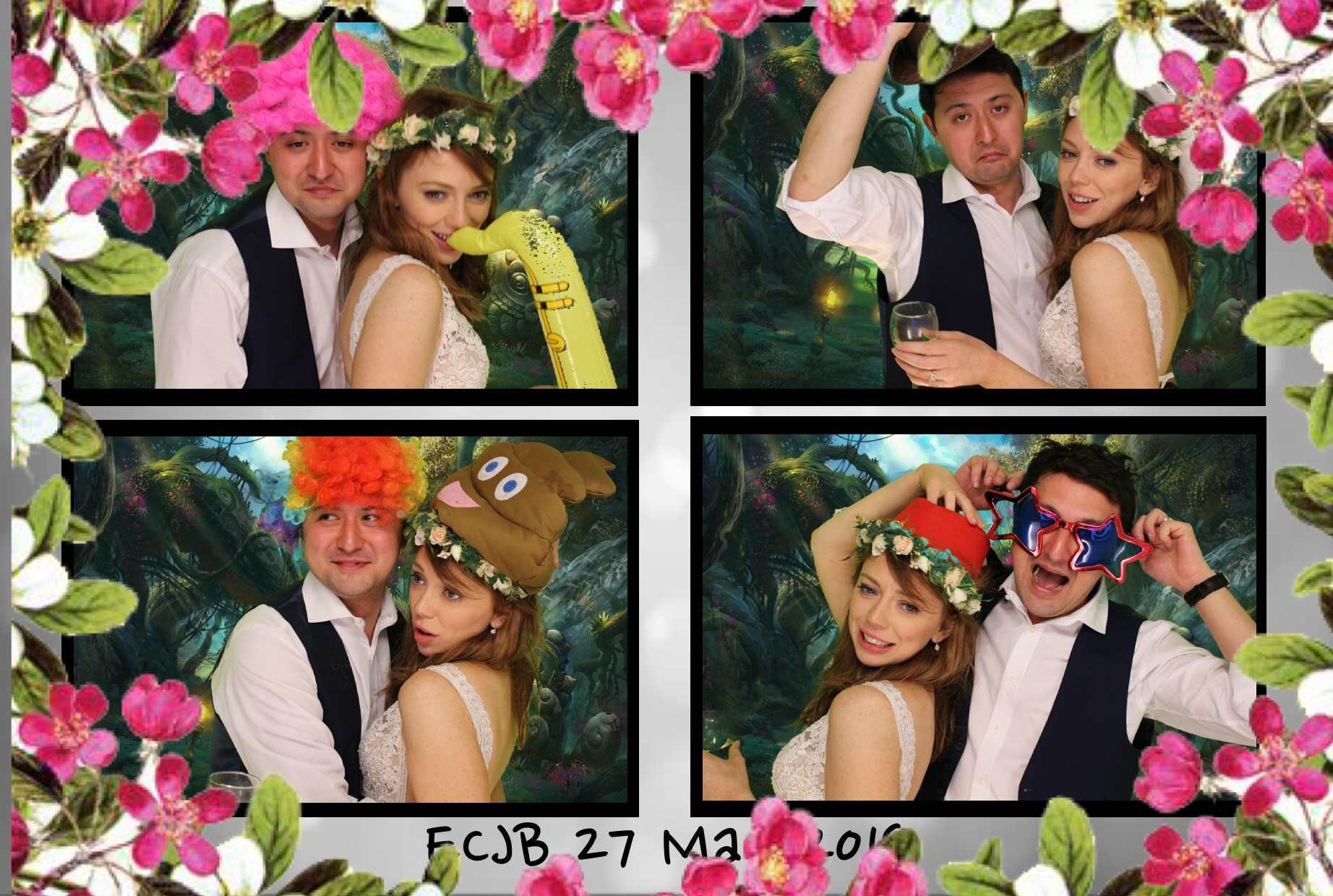 Bridge and groom in photo booth