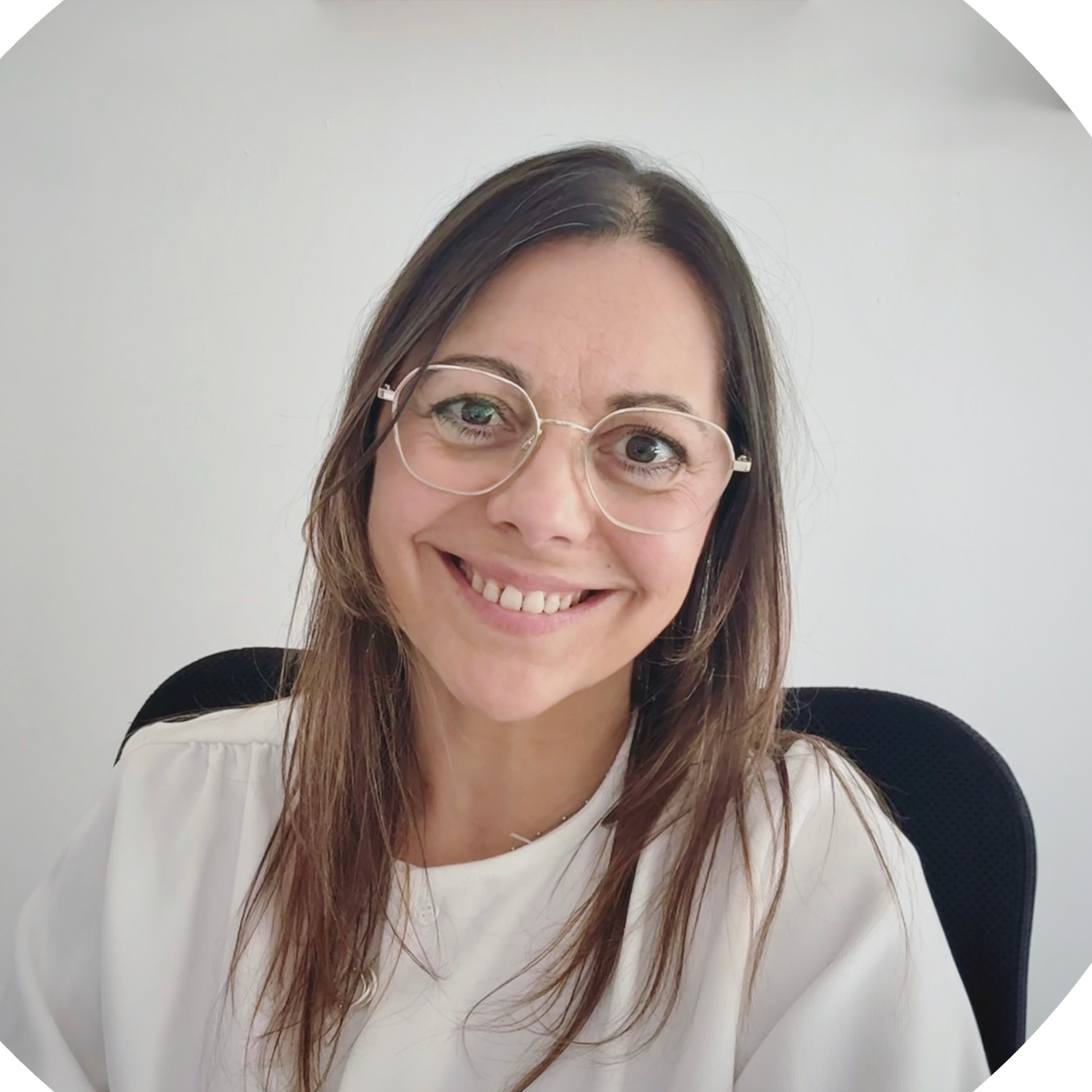 Dr Susana Lara, Clinical Psychologist, My Therapist Online
