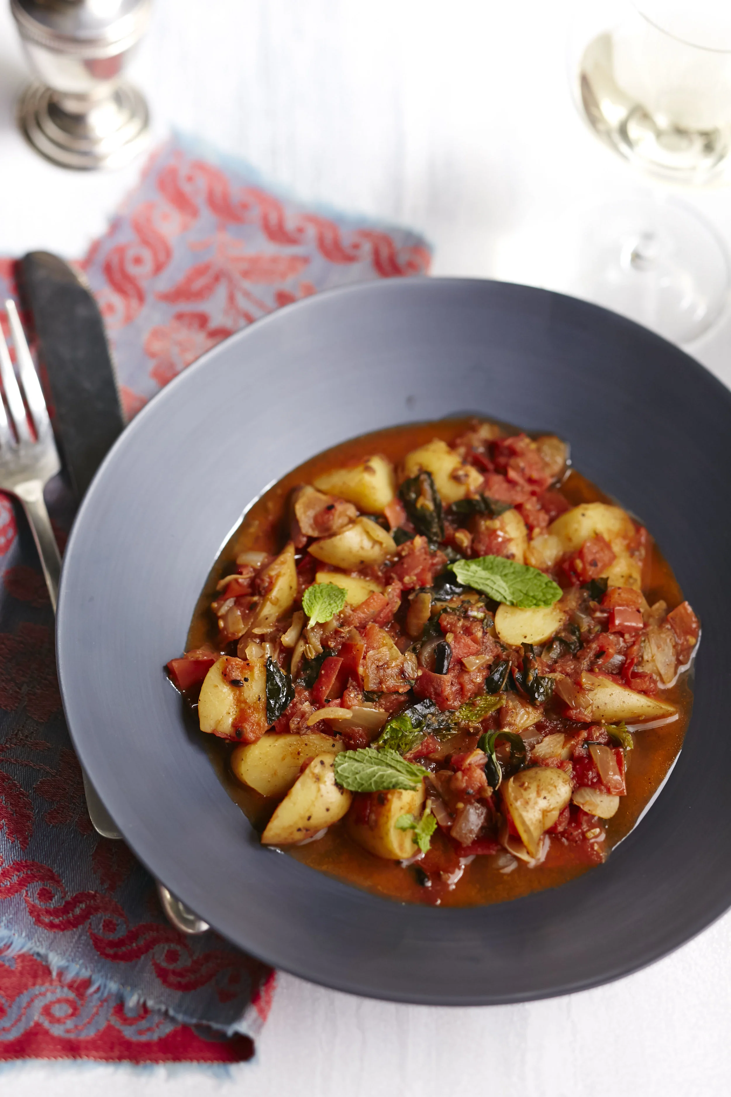 Ch_4_Floyd_Cardoz_19853_TantosPotatoCurry_.jpg