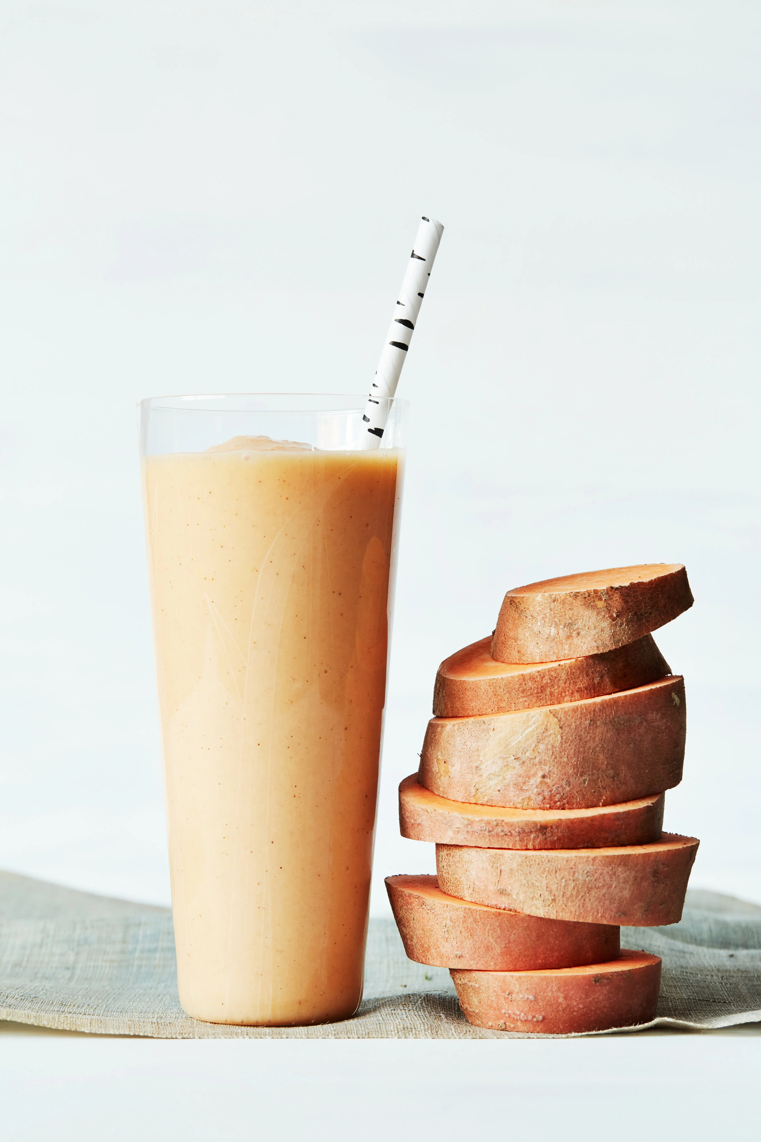 Naturally_spinach mango smoothie_0017.jpg