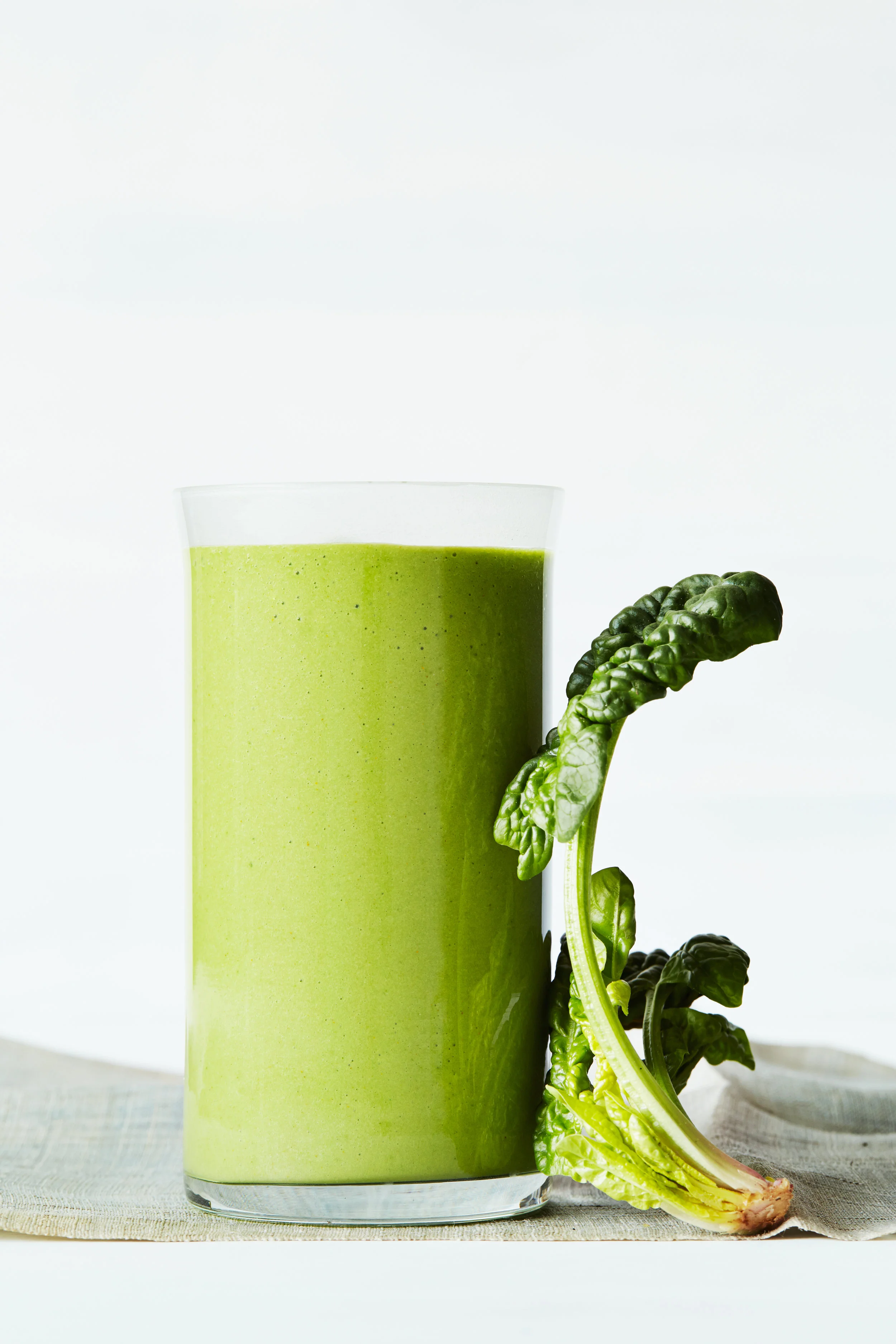 Naturally_spinach mango smoothie_0013.jpg