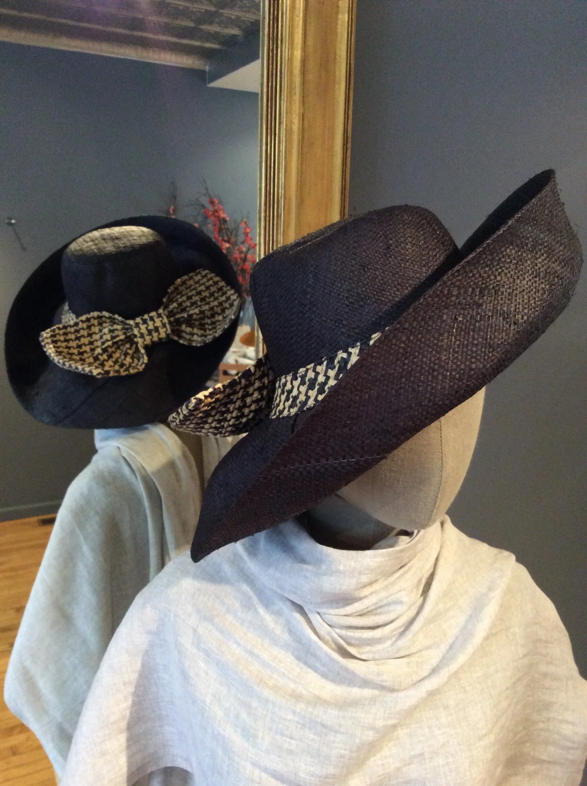 Ladies Black Woven Beach Hat - Large