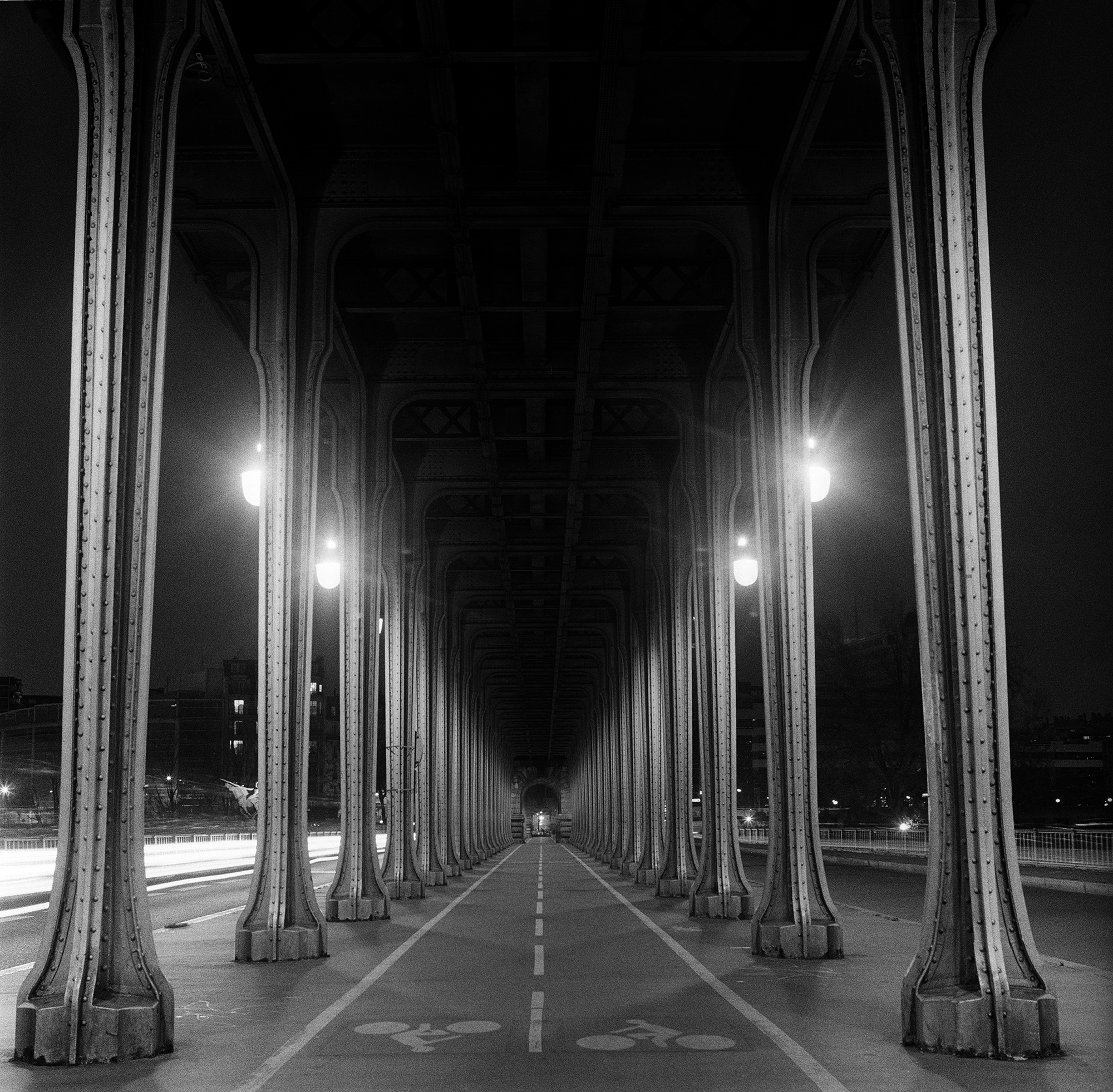 Pont de Bir-Hakeim, Paris, France