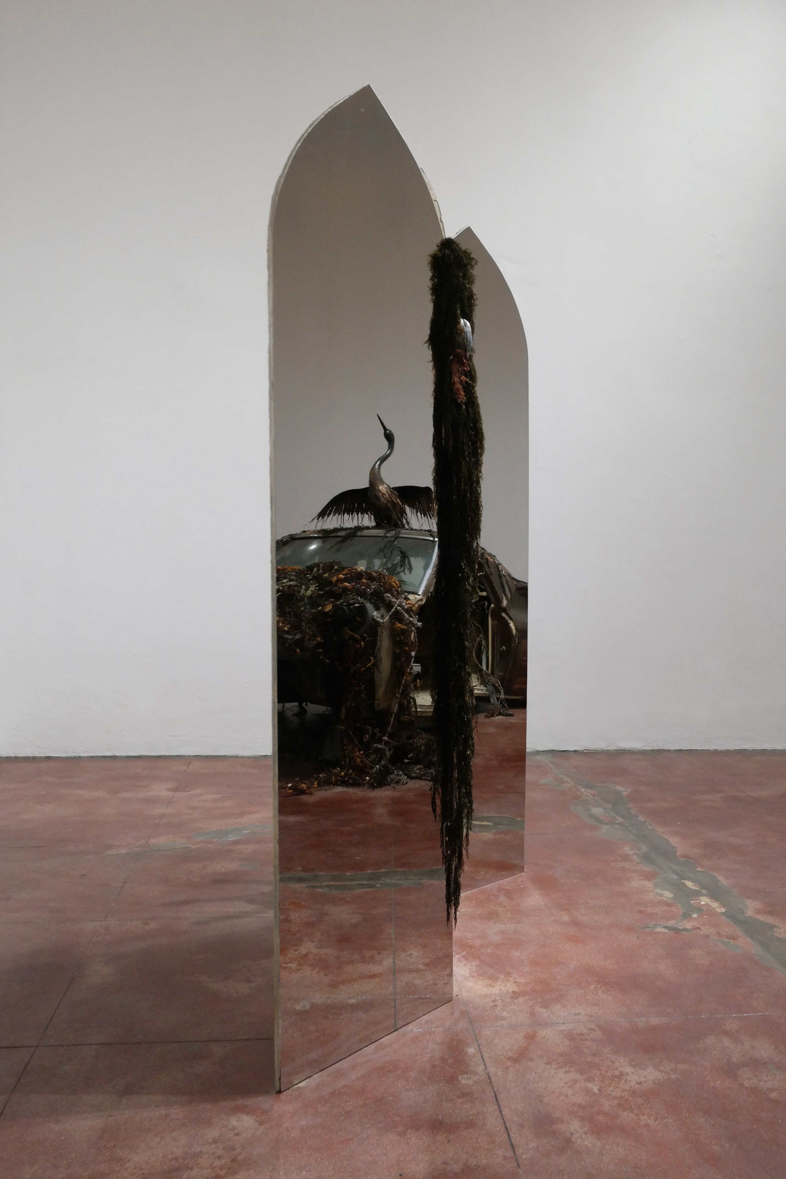 Tritonous Cement, wood, stainless steel, seaweed, mussels, clay, stone, sand 2017