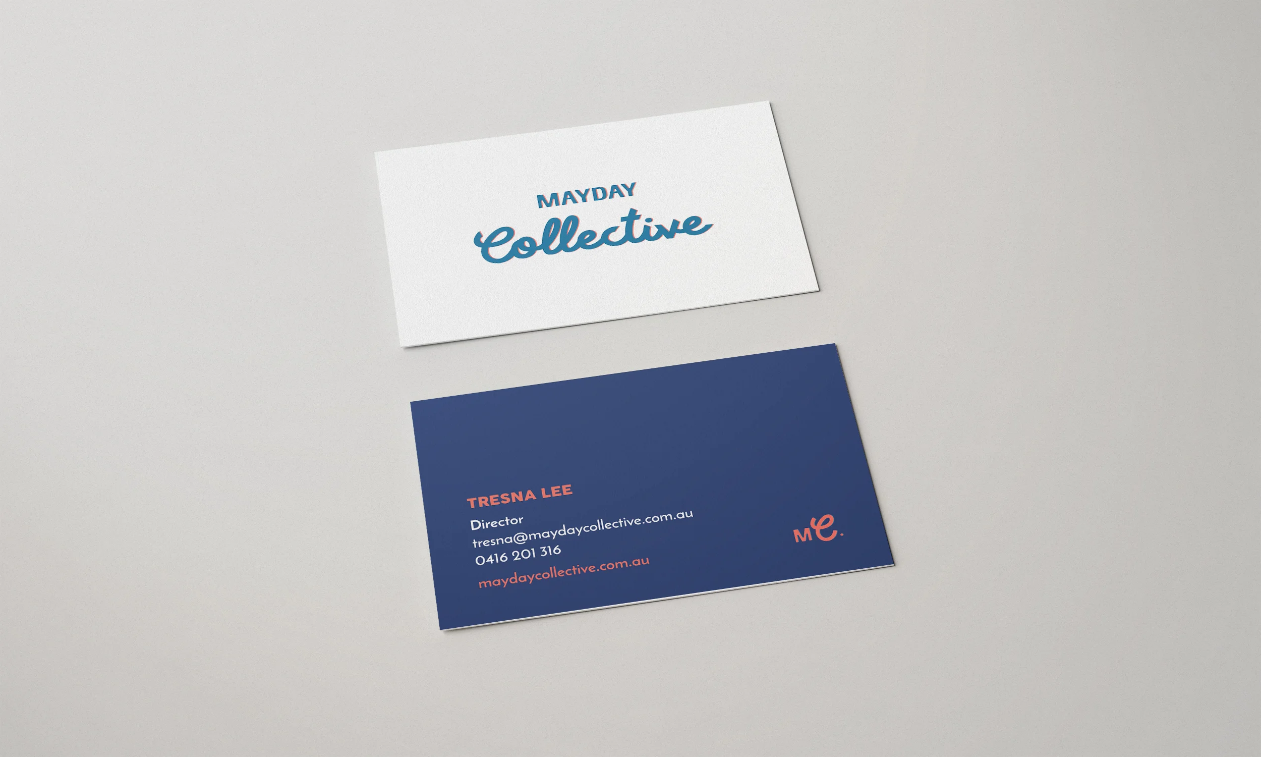 Busness_Card_Mock_up.jpg