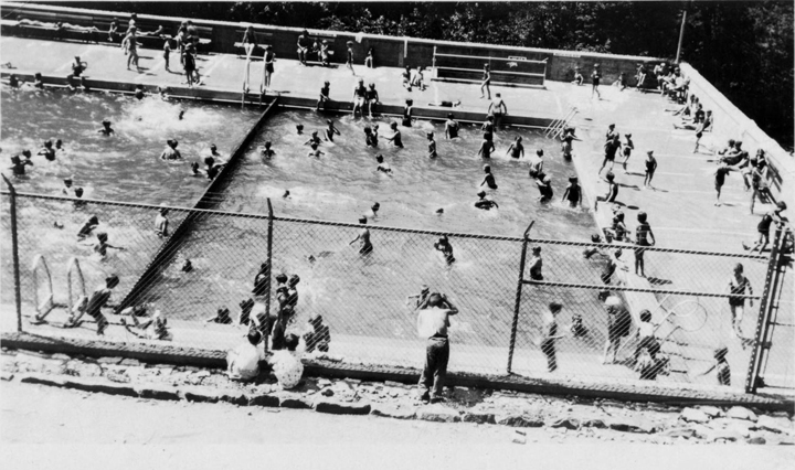 Beatty Park Swimming Pool, 1937 / copyright OHS