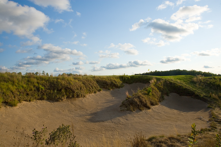 Kingsley Club / Hole 2 / Par 3 / 157 yards