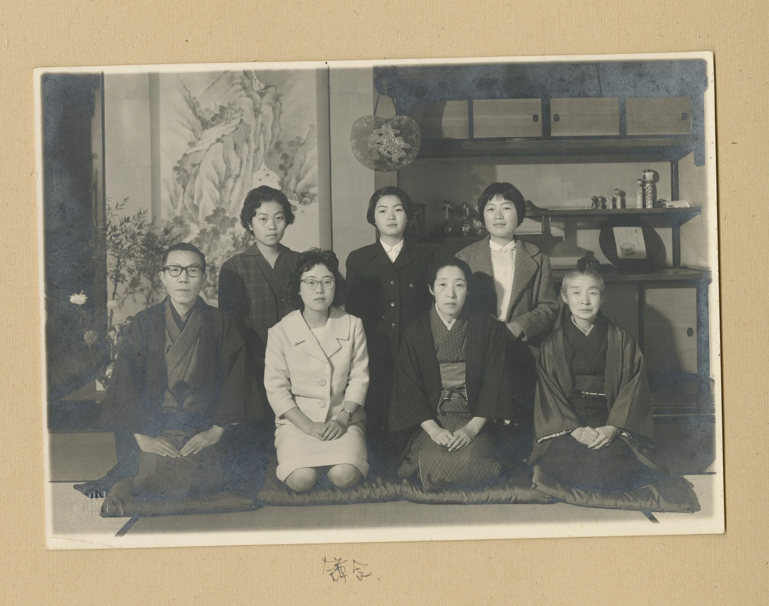 94_Family Photo.jpg