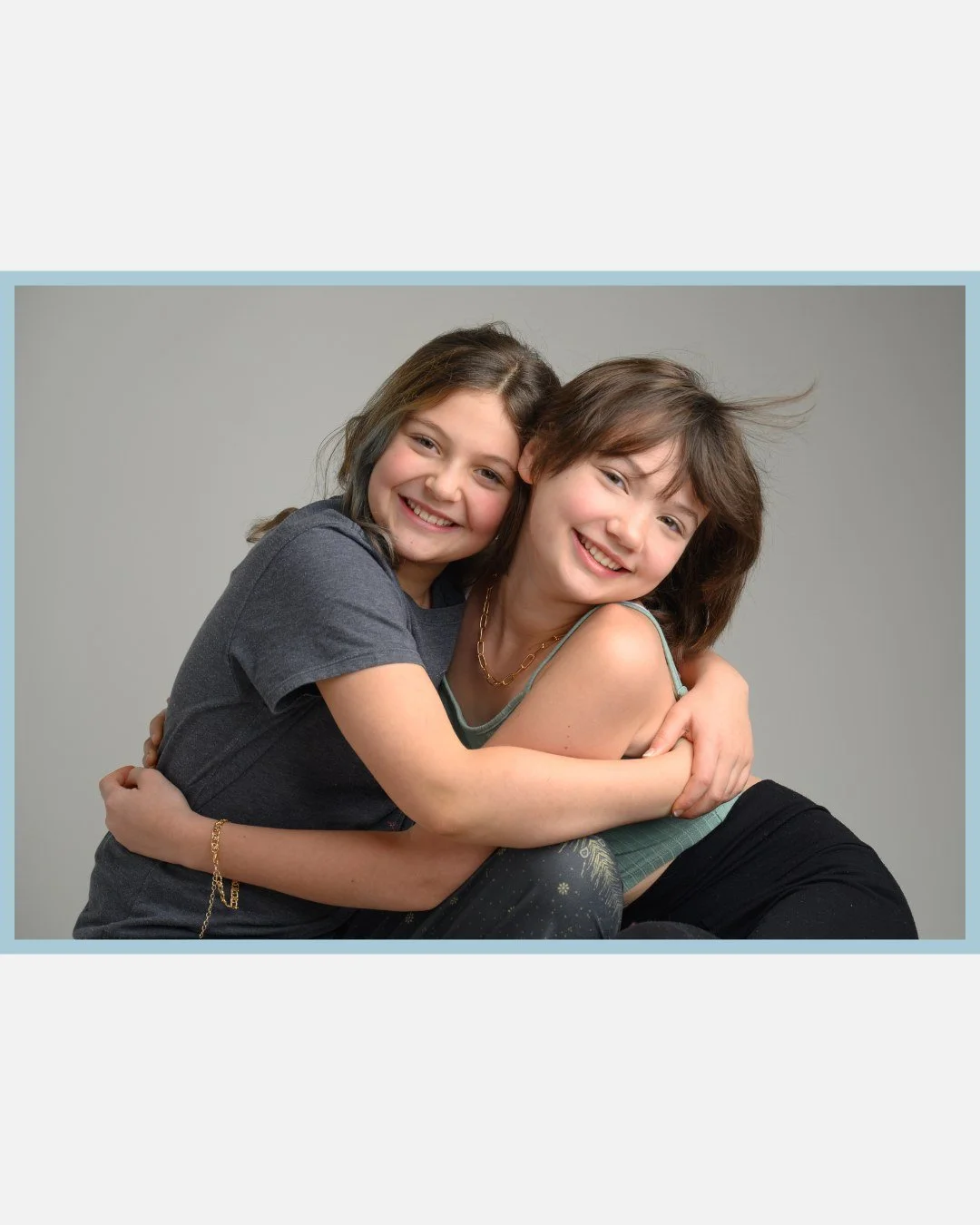 🧡 There is so much to be grateful for!  Hold your loved ones close and tell them you love them.

 🍁 Every year, I hear people say the same thing:
&ldquo;I wish I had more photos of the people I love.&rdquo;
&ldquo;I wish I hadn&rsquo;t waited.&rdqu