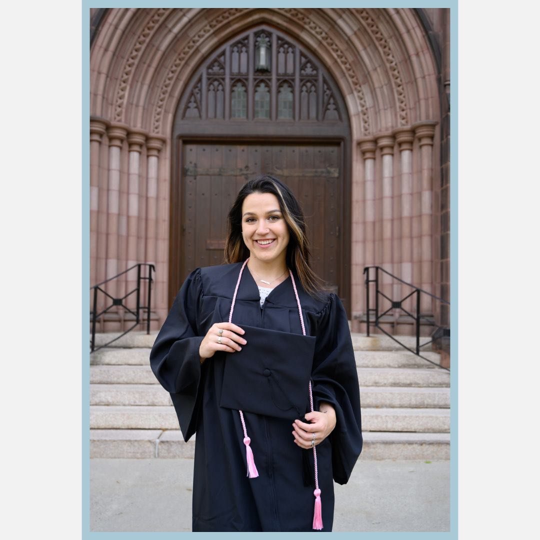 To the parents who swear time moved too fast&hellip;
This season deserves to be remembered.
Celebrate this milestone and their accomplishments with portraits that become more meaningful with every passing year. 🤍 

#highschoolseniorportraitphotograp