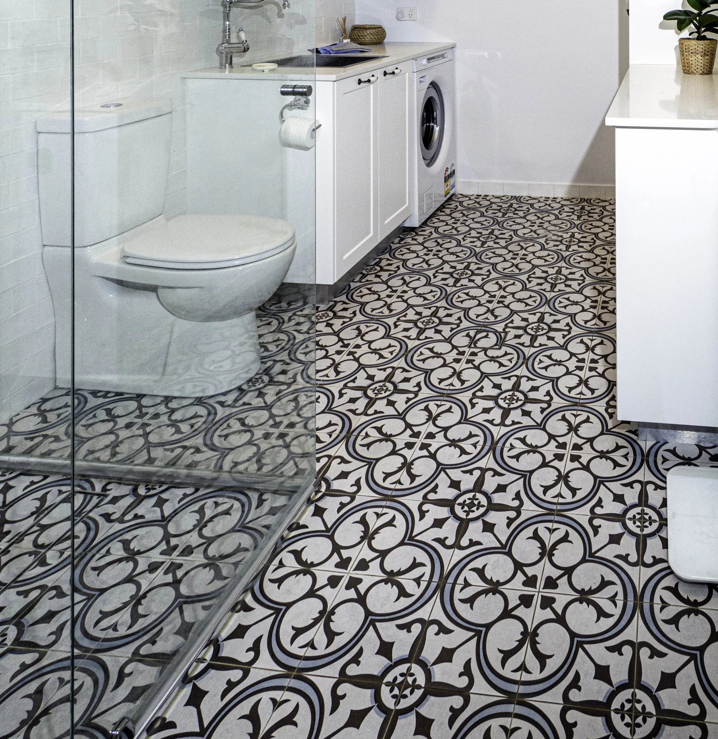01-07-19-2-BM-tiling-group-Mauro-Bortolin-Bagni-Piastrelle copy.jpg