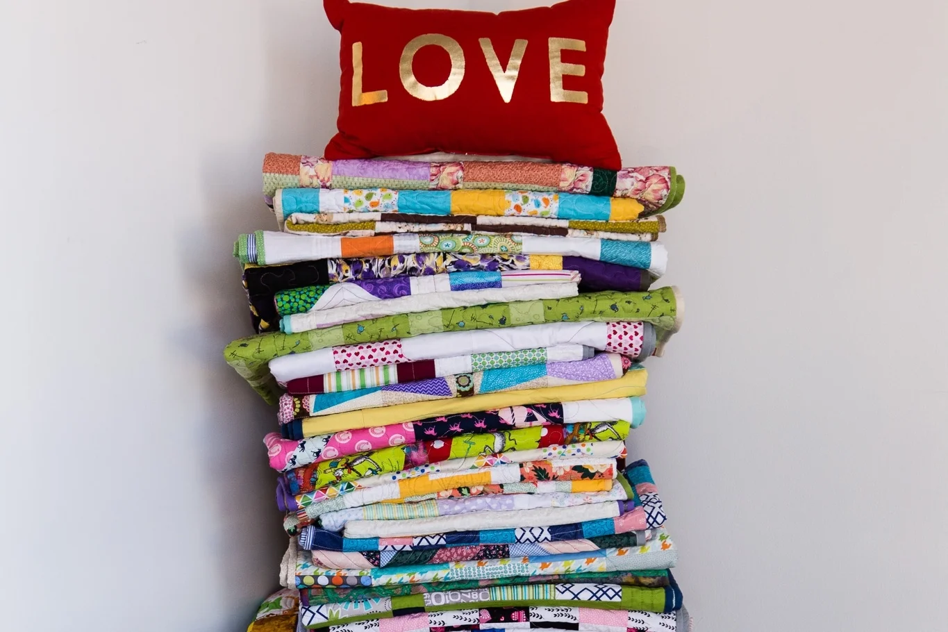 When you get your package (a top to make or quilts to finish), we ask you complete it and return it to us within 4-6 weeks time.