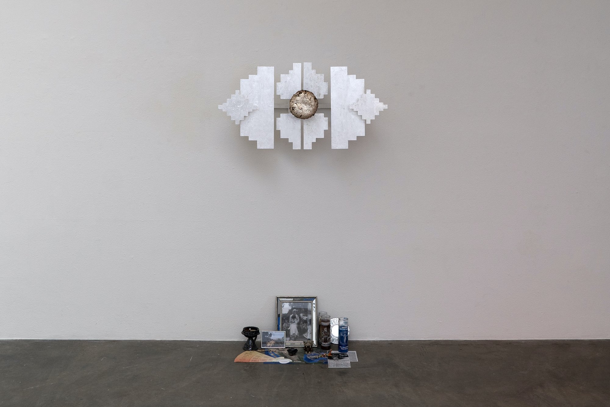 mirando al norte para mirar al sur , 2025, light, silver, mirasol, ponderosa, altar, 22.5×38.5x15in/58×98×38cm exhibited in A Lightning Score at Santa Fe Art Institute, curated by Tracy Fenix, 2025