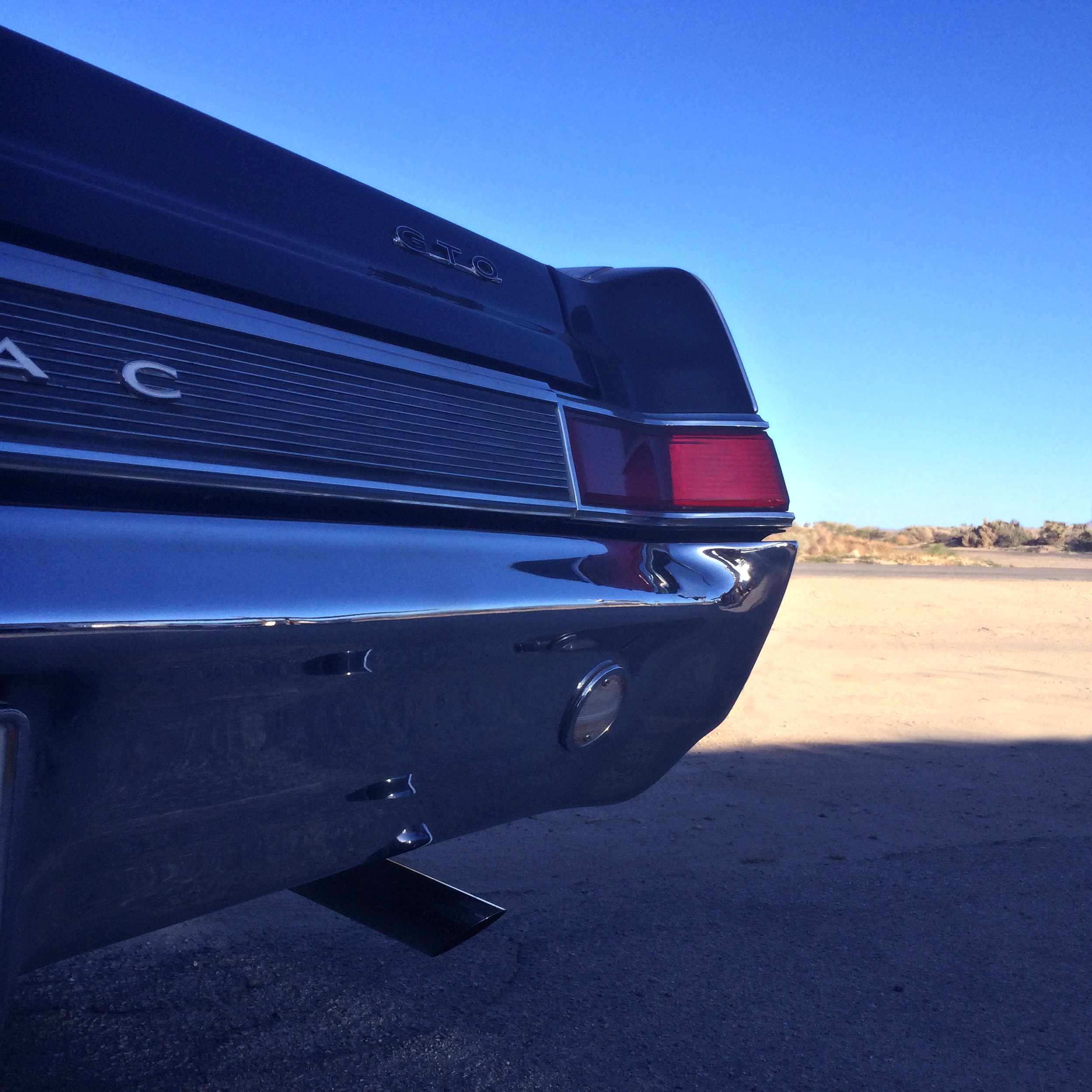 pontiac gto, rear view