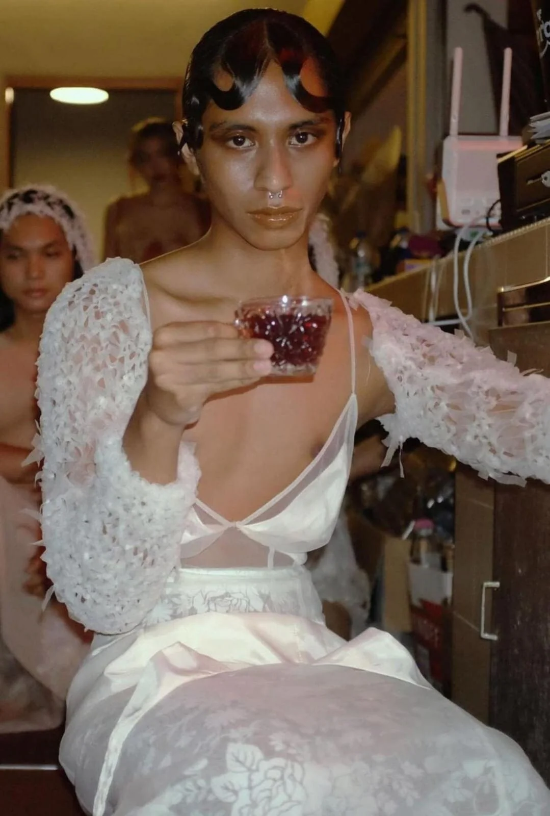 5c4f115ce346b737e9b2e210_ISSUE-INK-FASHION-SHAWNA WU BY TAUFIQ RAHMAN 04.JPG