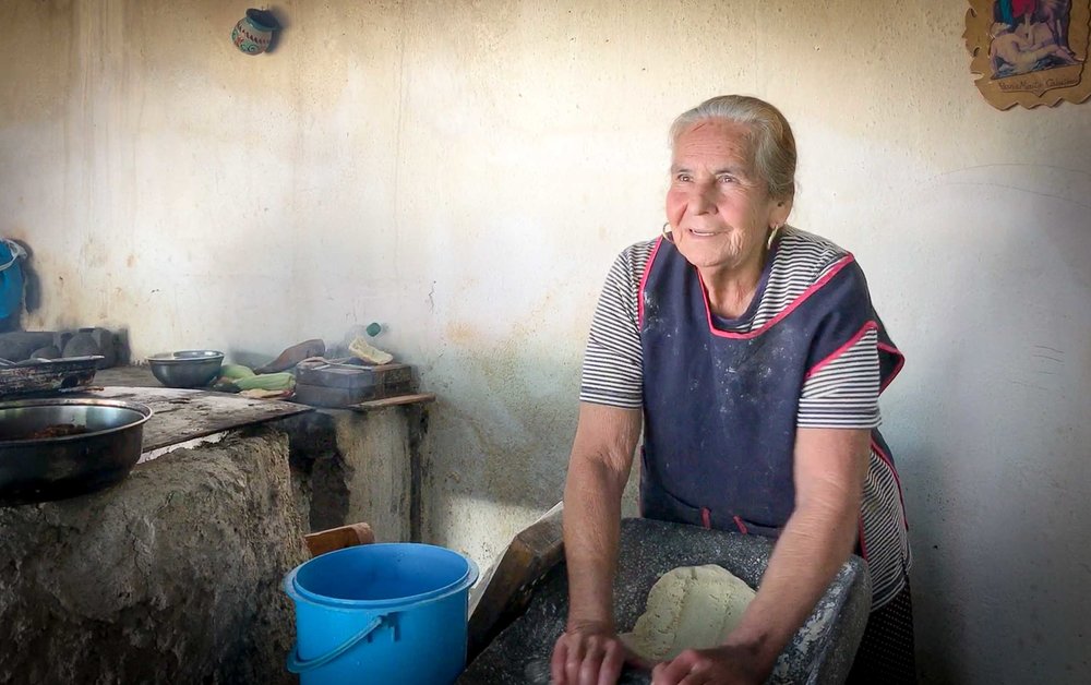 Doña Esther, during our interview with her for our episode on "Los Volcanes de Colima."