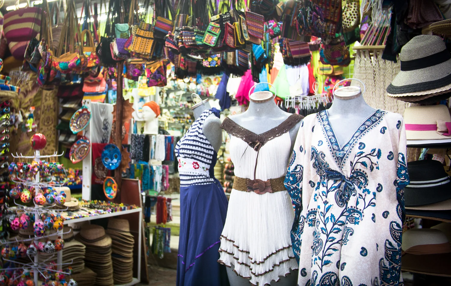 The 11 Most Important Phrases for Shopping in Spanish — Spanish and Go