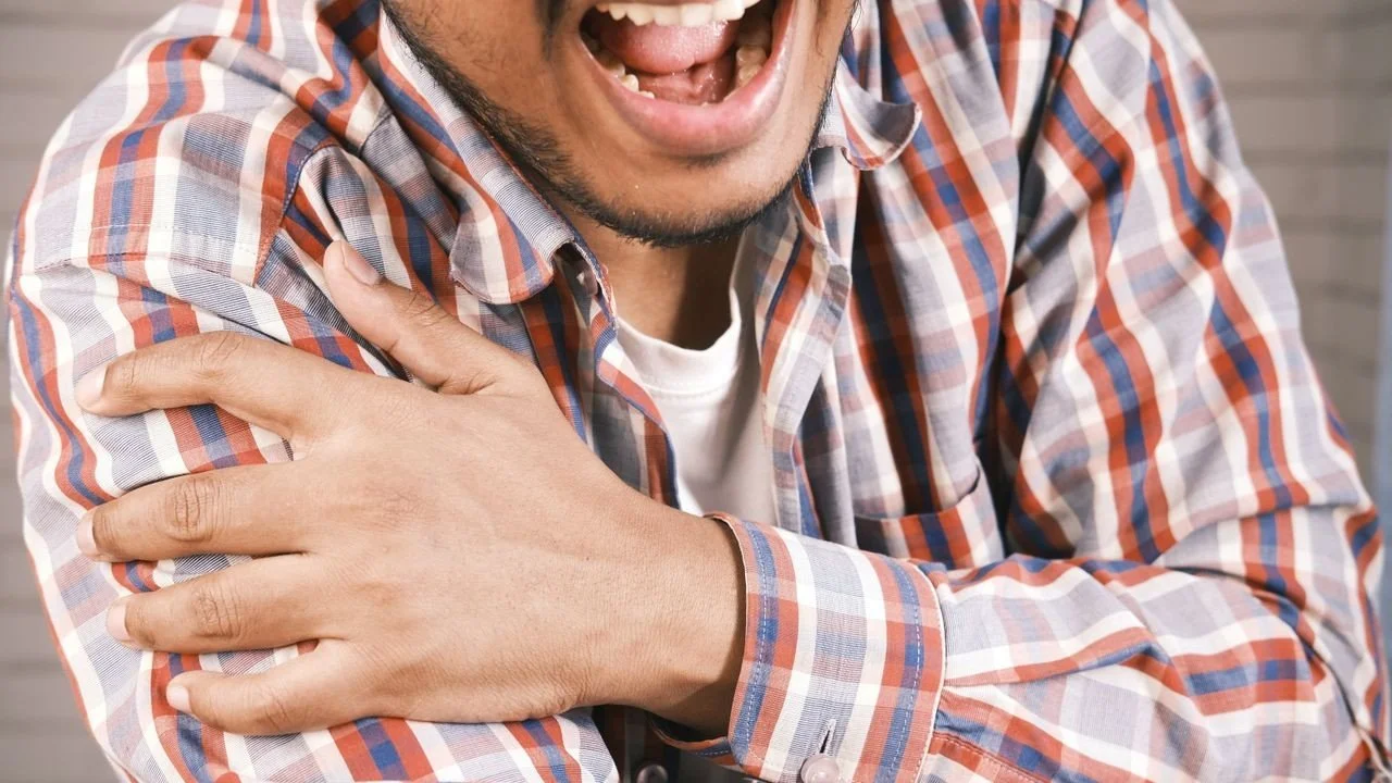 Nyeri Menjalar yang Sering Dikira Pegal Biasa