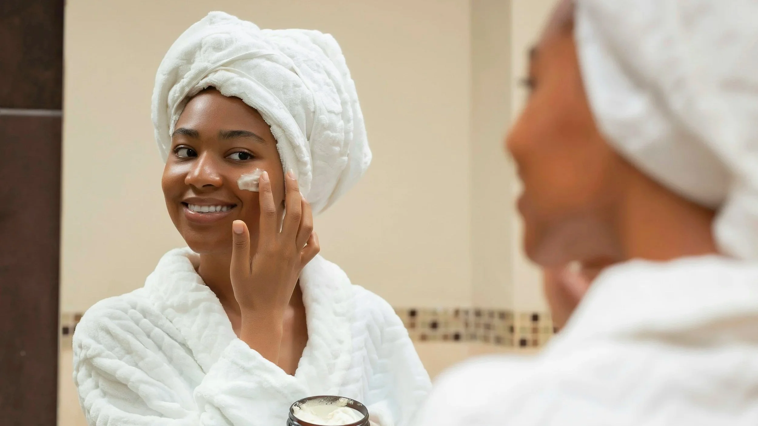 Gunakan Skincare yang Tepat