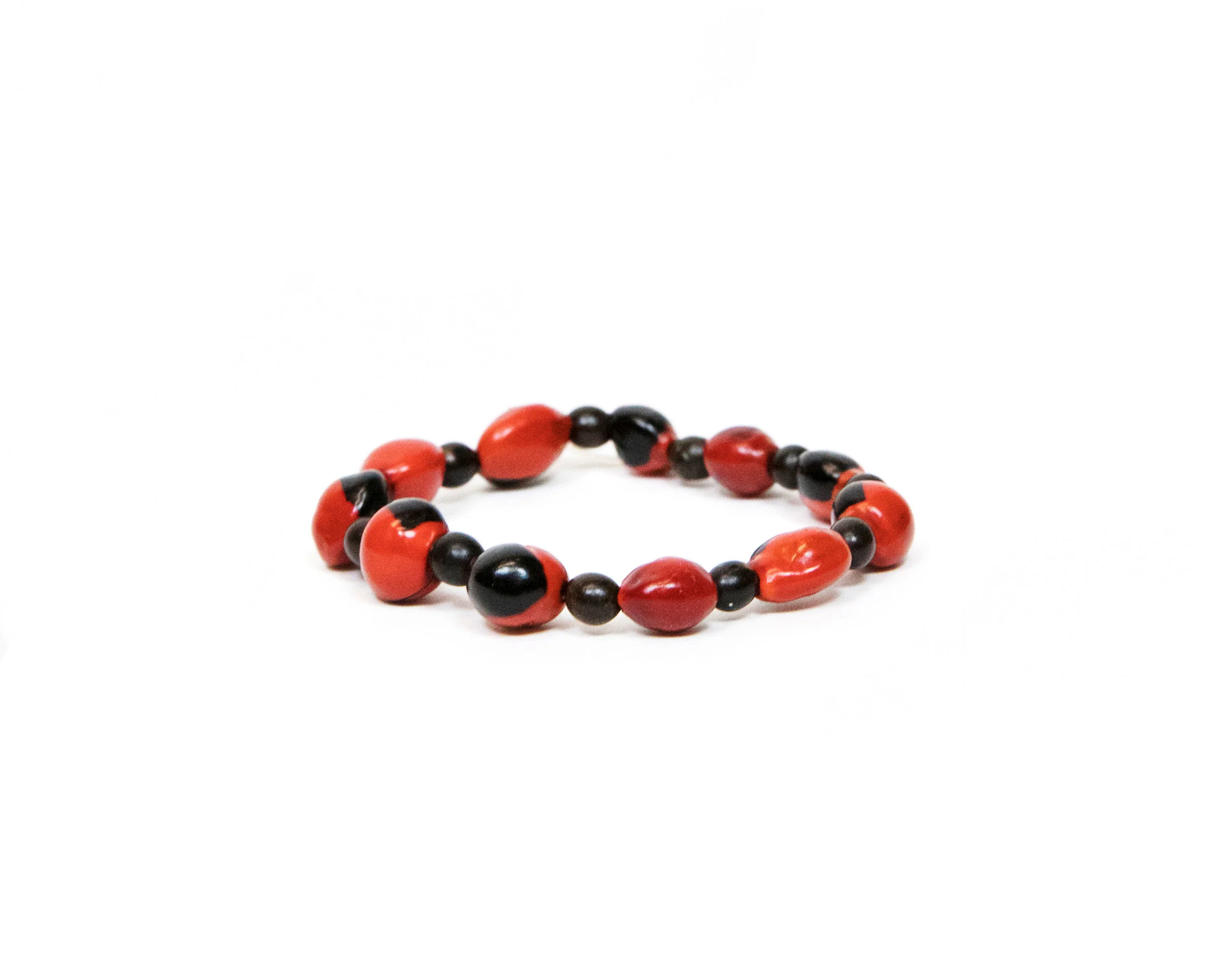 black-and-red-bead-bracelet_01.jpg