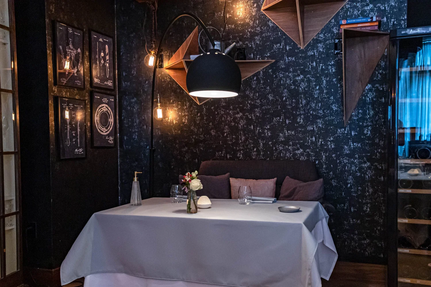 Restaurants, Bars & Fine Dining | Le District