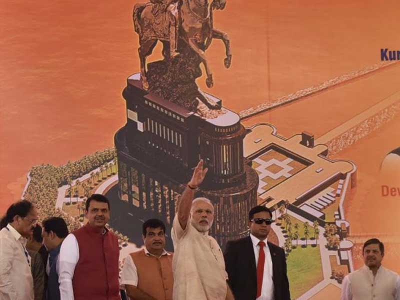  PM Modi in Mumbai on Saturday December 24th 2017 (Picture Courtesy: Indian Express via Internet)