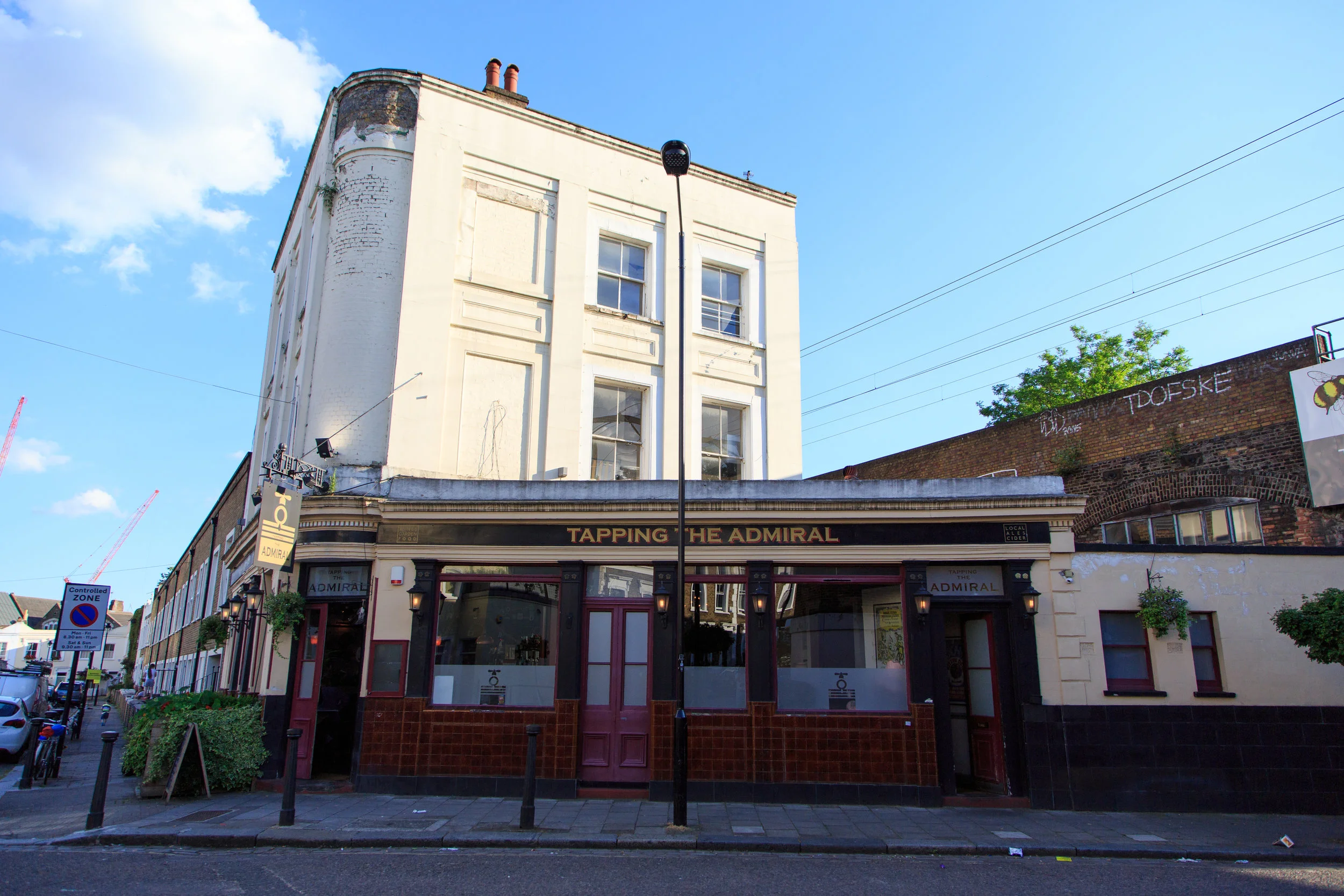 pubs-35.jpg