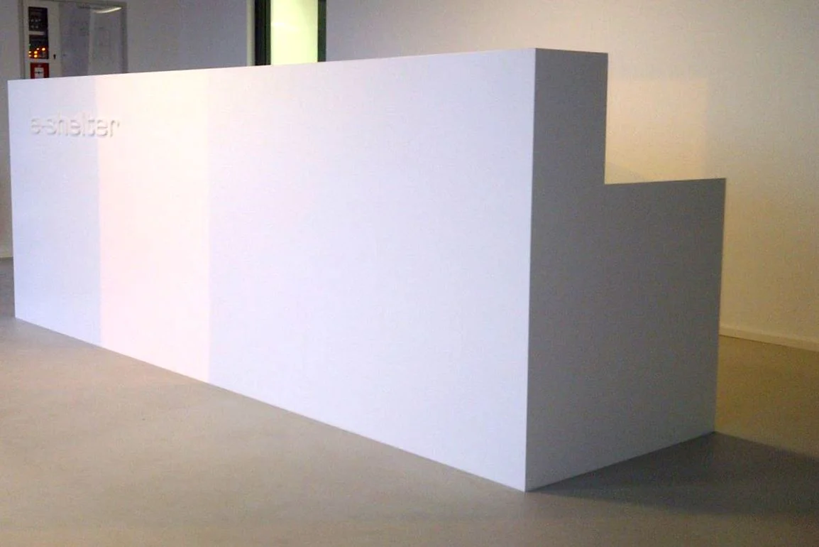 Corian Empfangstresen.jpg