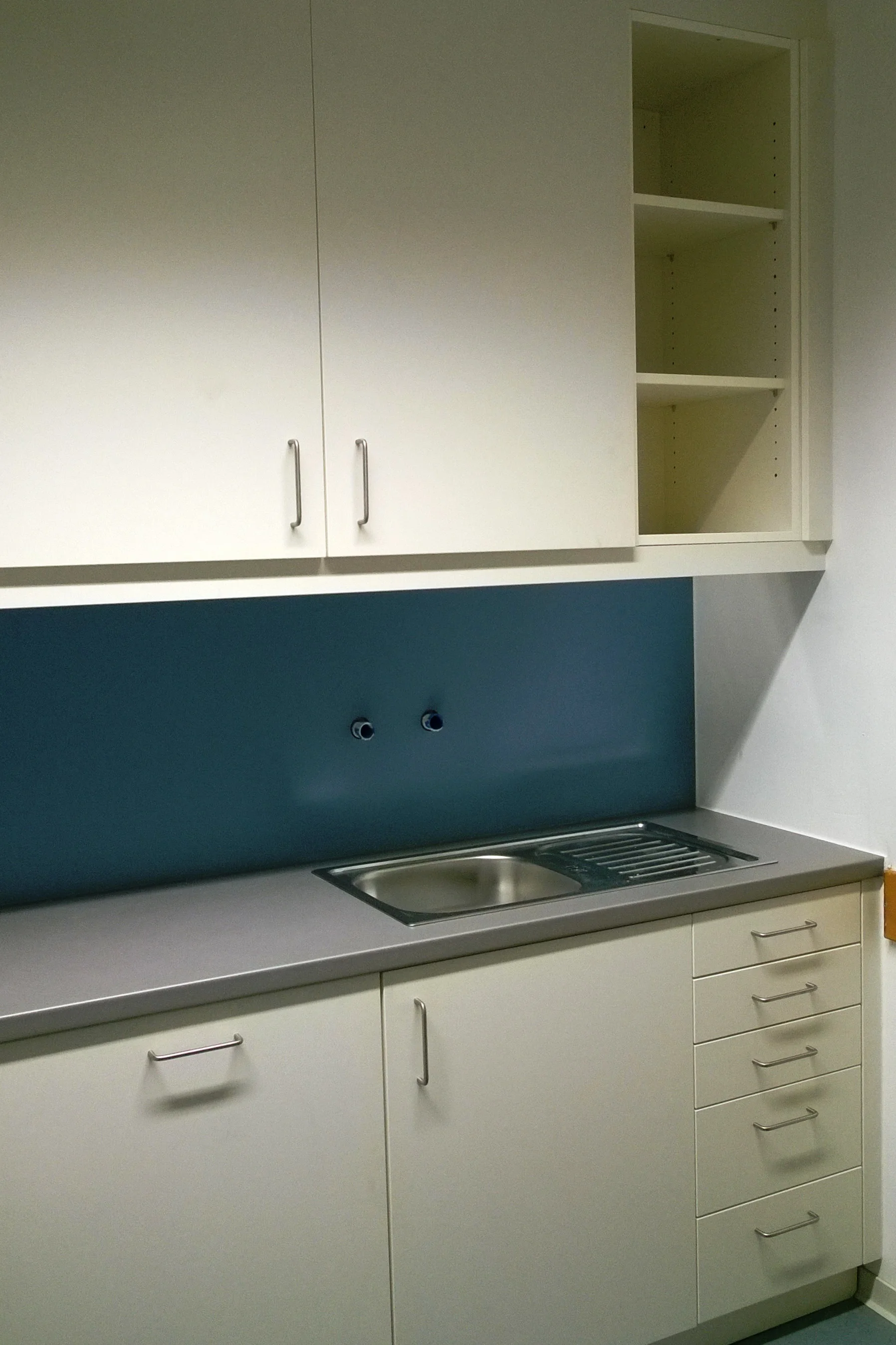 Teeküche Klinik.jpg