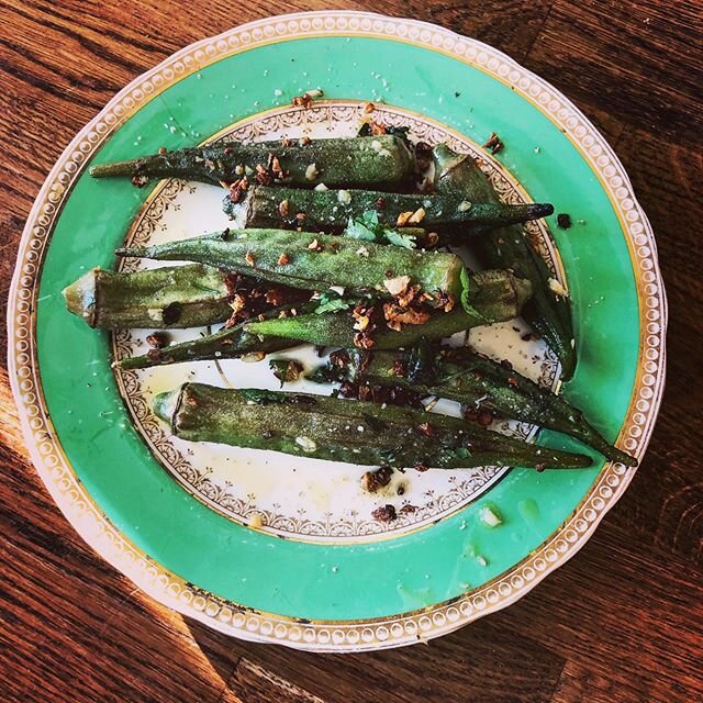 Let&rsquo;s talk OKRA.

#wtf is it?

Growing up in a West Indian household, this particular vegetable was never foreign to me. Growing up in a Canadian city w the vegetable well that&rsquo;s another question.

Known in The western world as &lsquo;lad