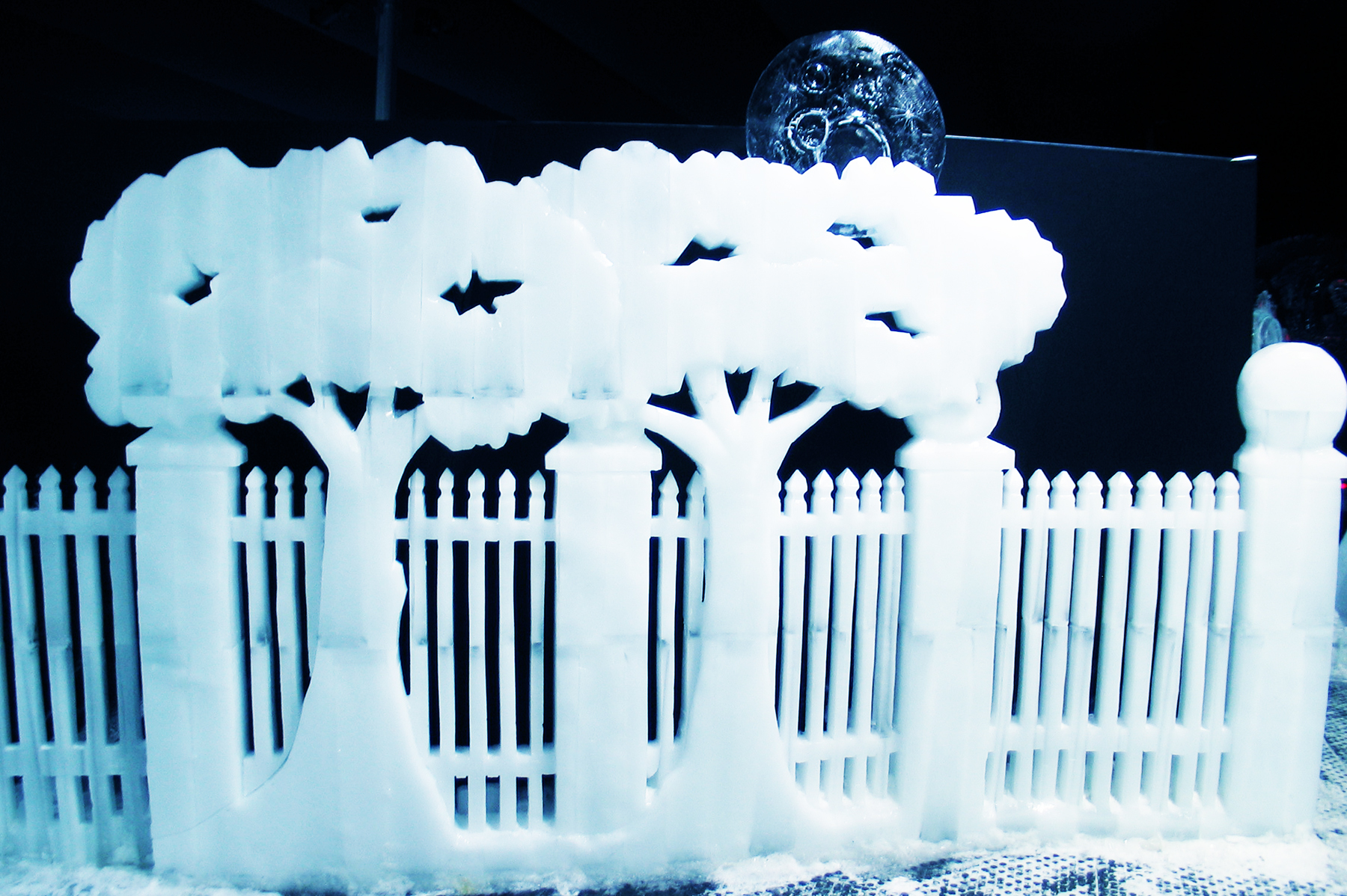 ICEGRAVEYARD.jpg