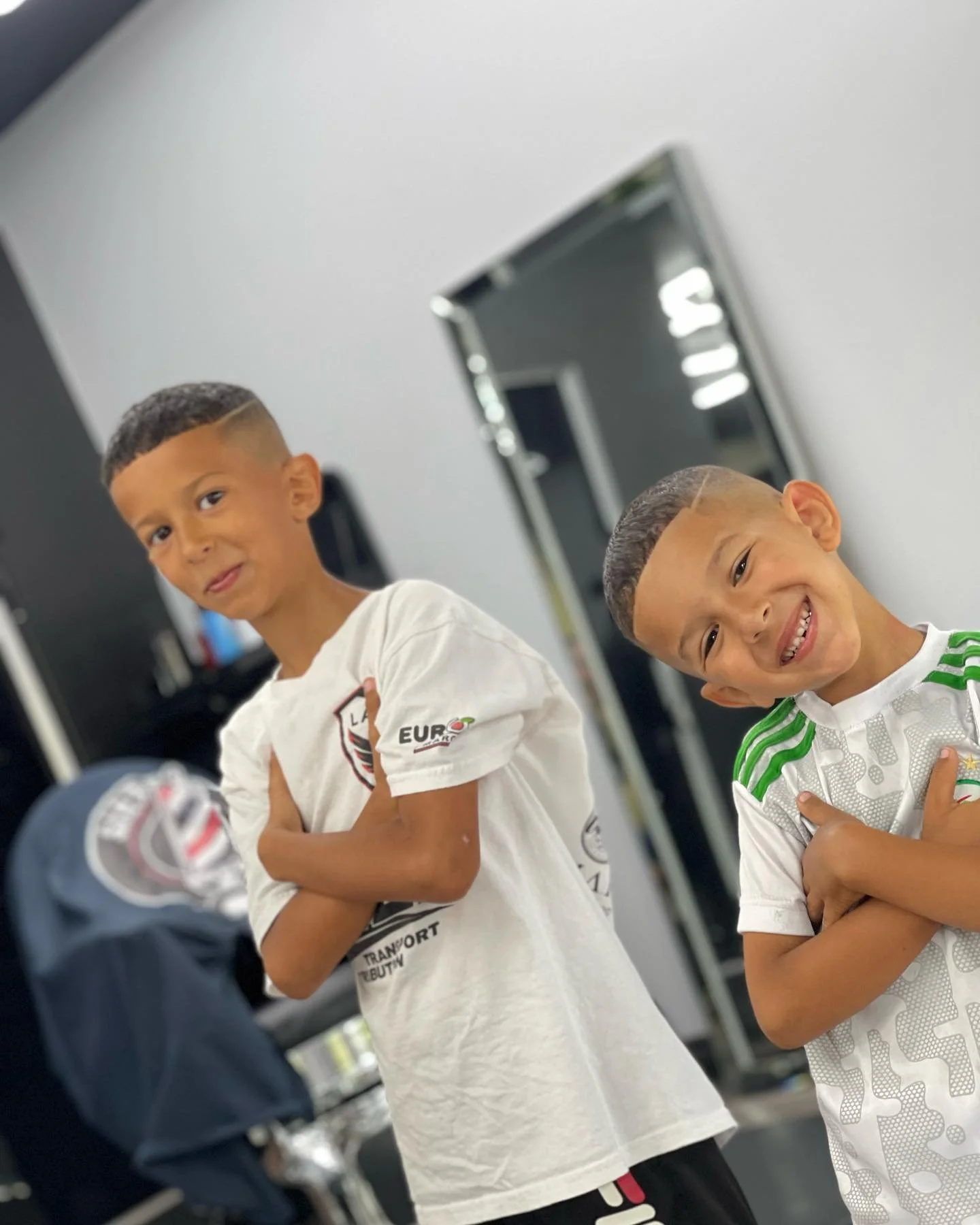 Les fr&egrave;res, pr&ecirc;ts pour la eid. 💚❤️