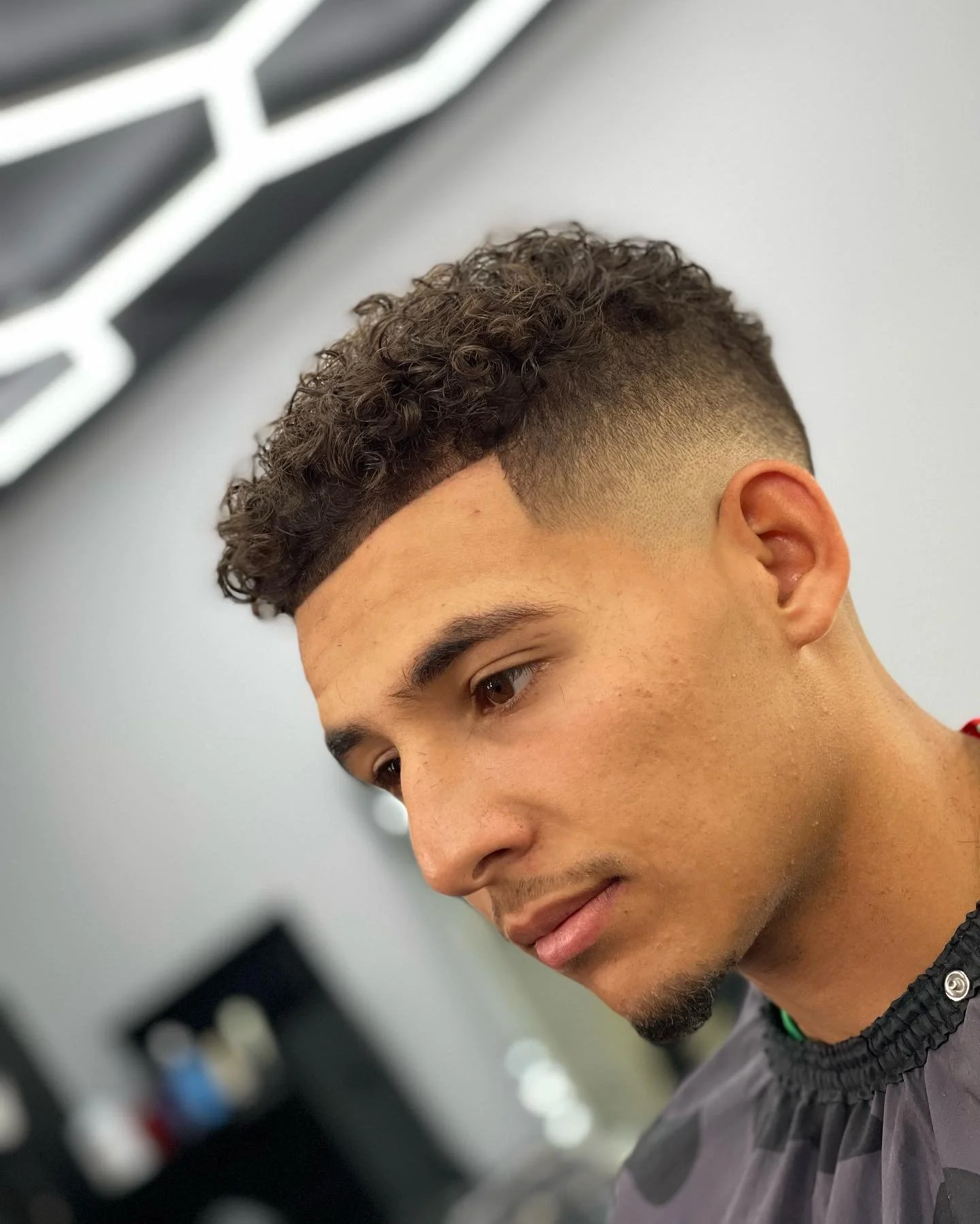 Le flex de la tchiass, cest r&eacute;el. 

.
.
.

Book ton prochain rendez-vous.

www.exclusifcuts.com📲