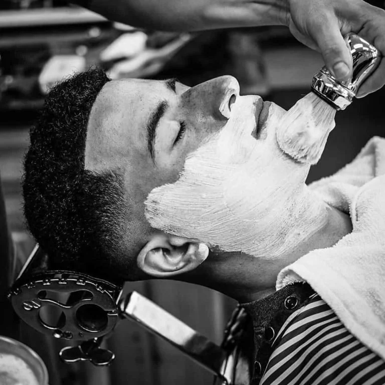 Dailybarber-straight-razor-shave-1-768x768.jpg