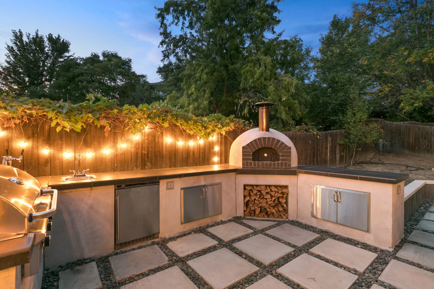 014-Twilight-Back-3978-Arbol-Ct-MLS.jpg