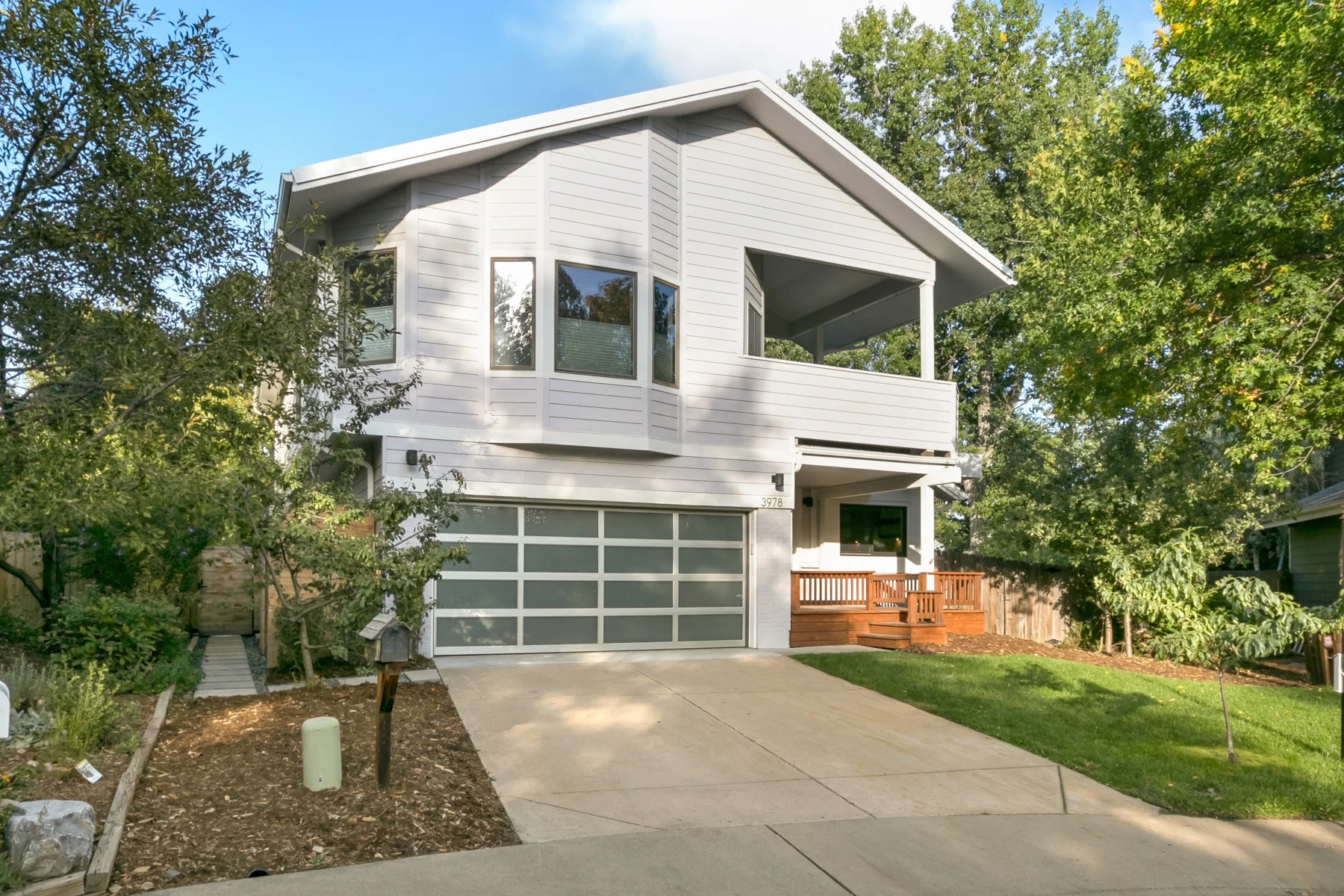018-Front-3978-Arbol-Ct-MLS.jpg