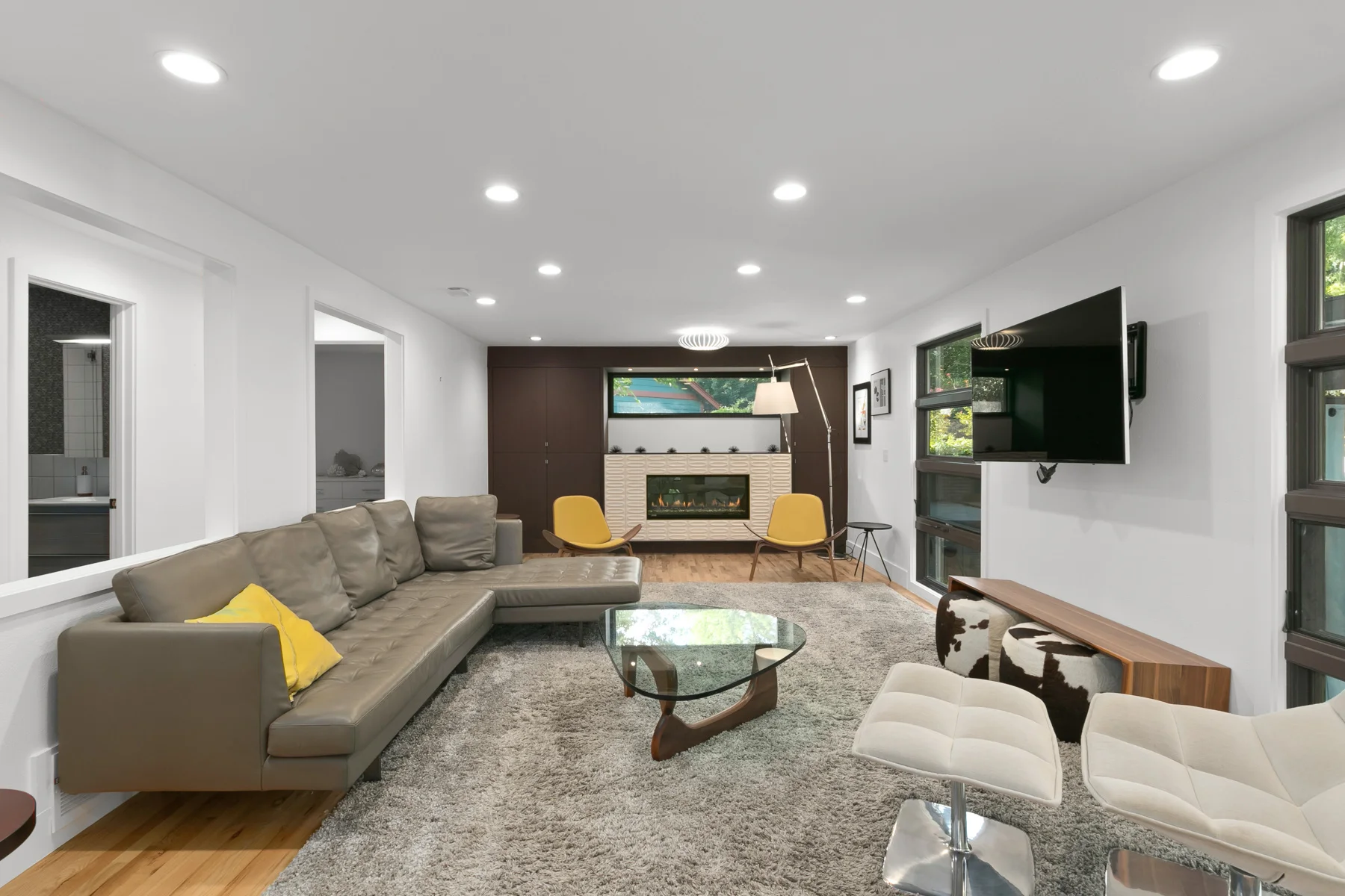 023-Main-Living-3978-Arbol-Ct-MLS.jpg