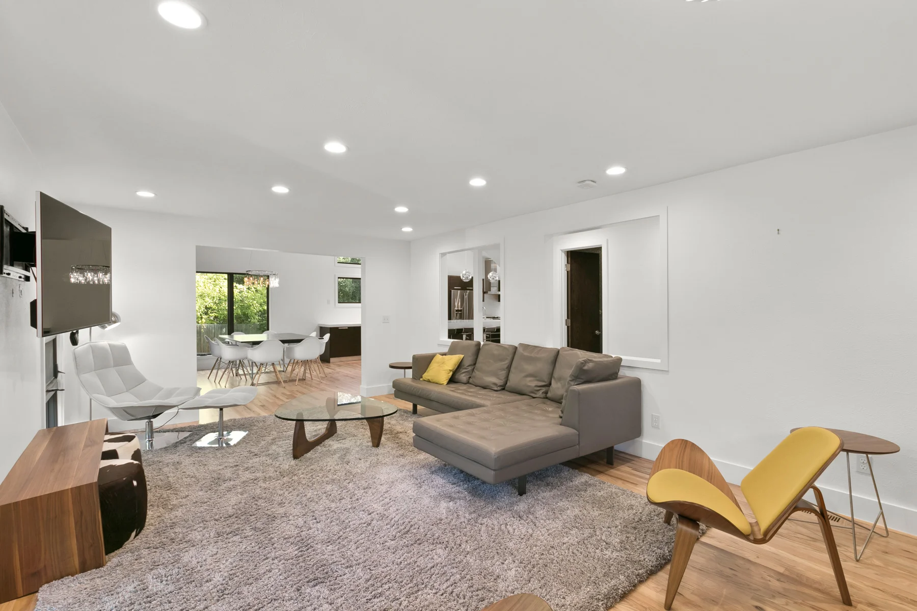 025-Main-Living-3978-Arbol-Ct-MLS.jpg