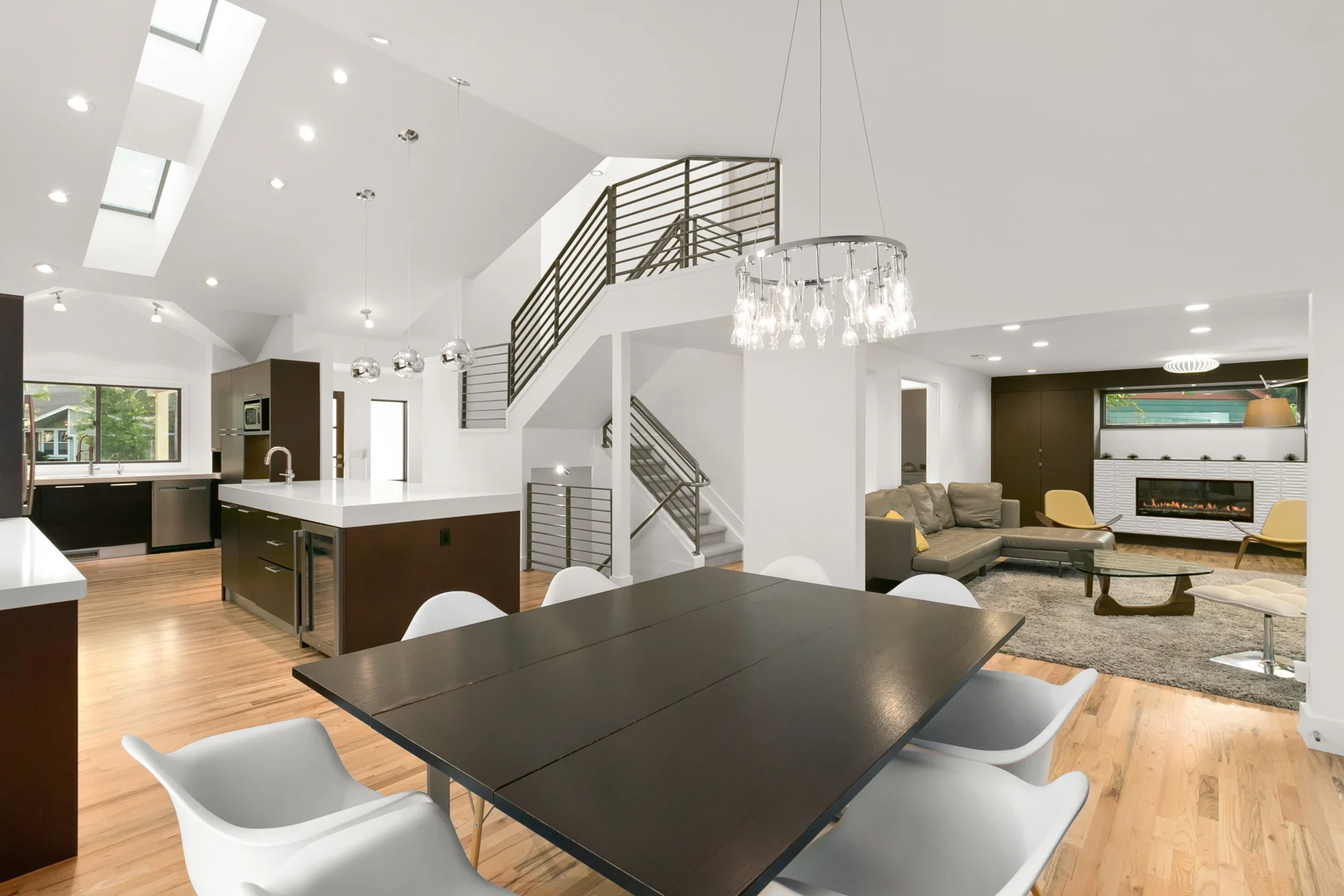033-Main-Dining-3978-Arbol-Ct-MLS.jpg