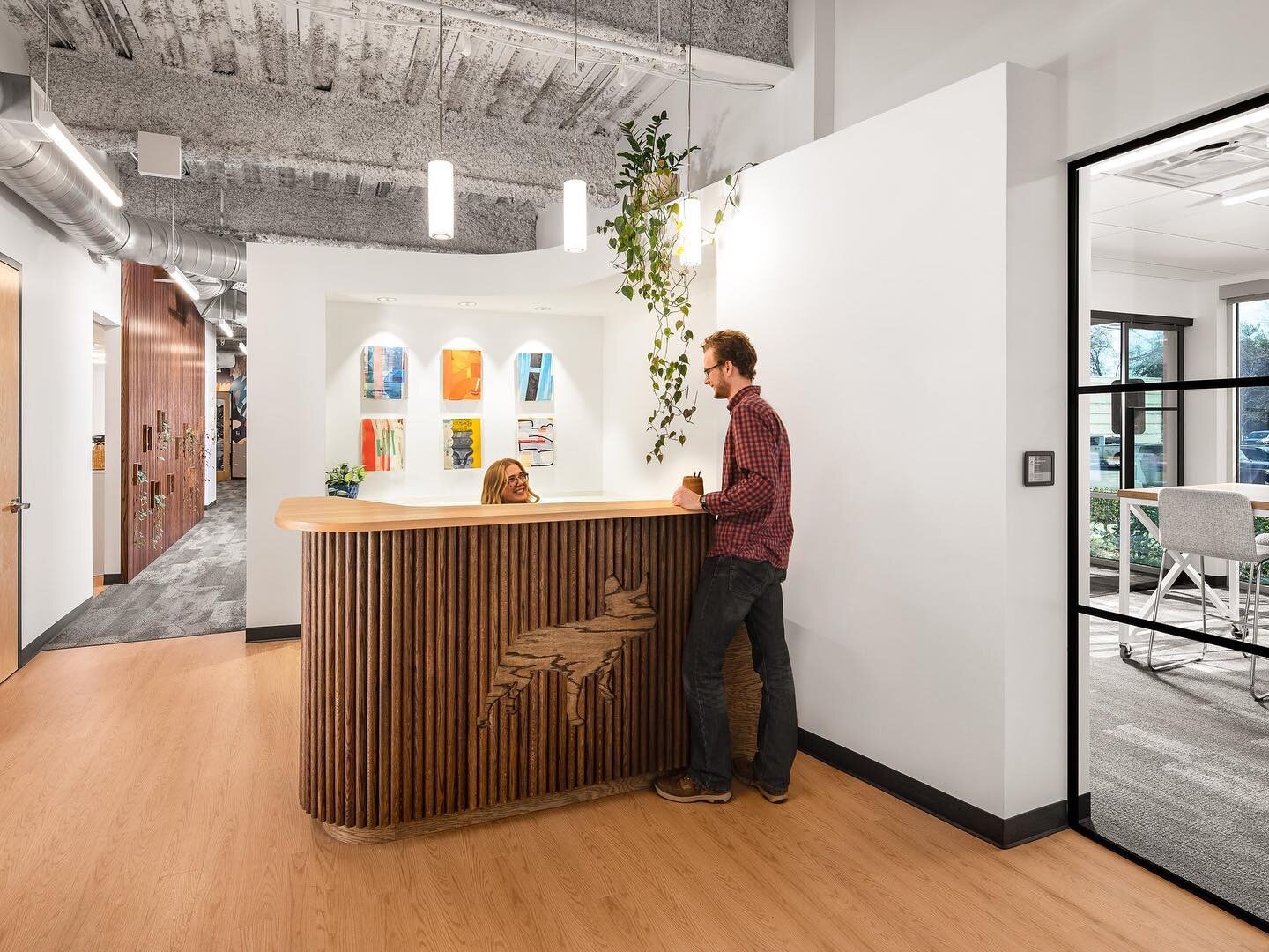 After considerable growth in their Gulch location, Studio Bank reached out to collaborate on another tenant fit-out project. Program requirements consisted of traditional private offices with adjacent open-office zones, a variety of meeting rooms, to