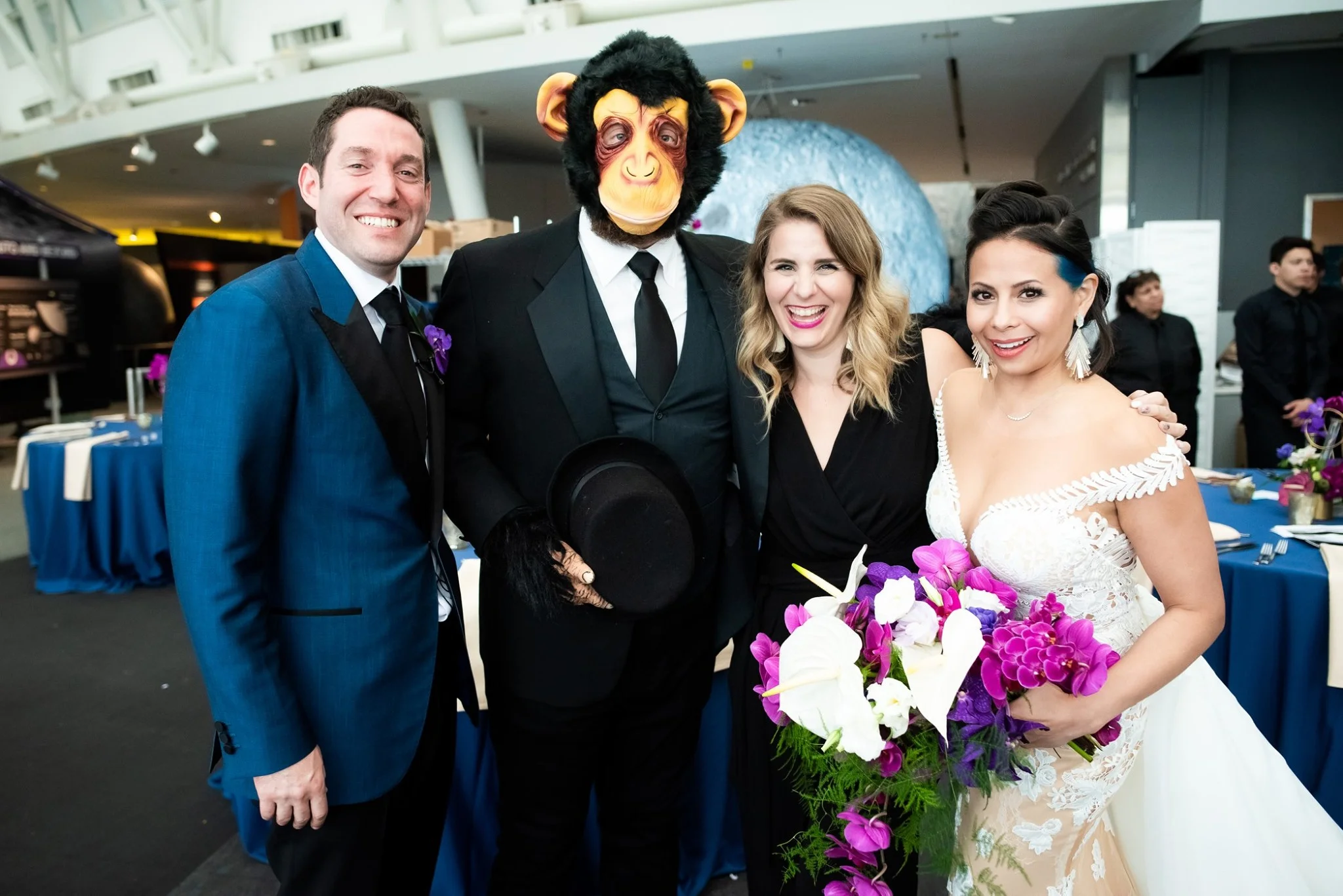 adler_planetarium_wedding_monkey_surprise.jpg