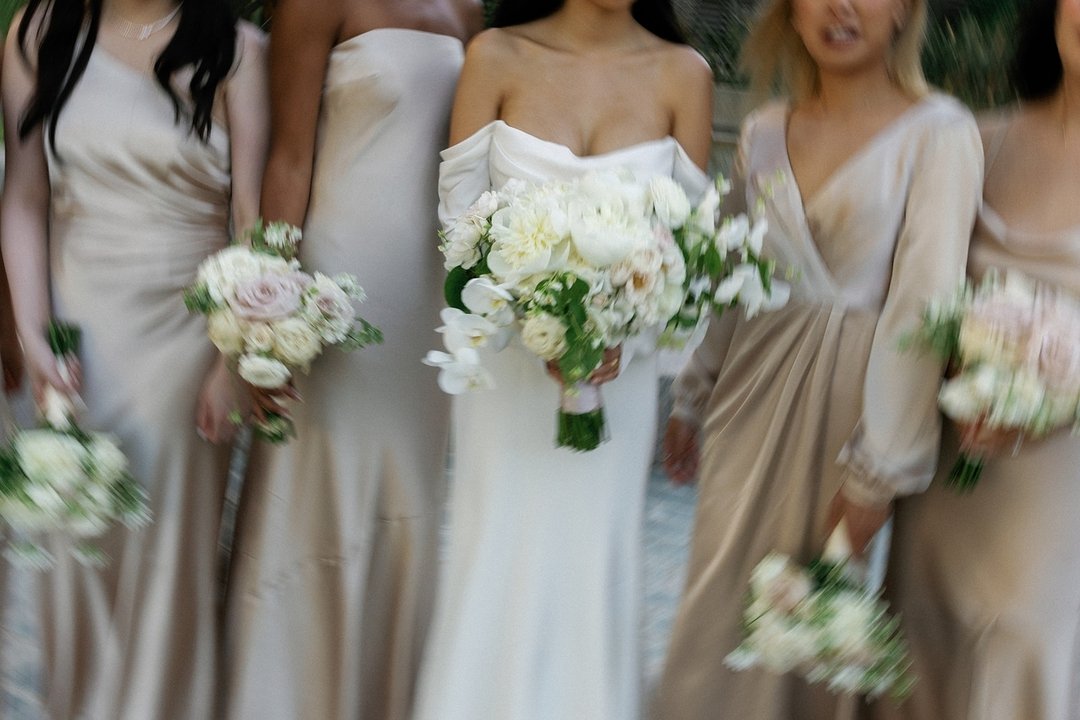Neutral color palette bridal party, yes please! 
.
.
.
Planning &amp; Design: @mele_amore
Photo: @karenkhucphoto
Video: @oilandwinefilms
Florist: @bloomingblissdesign
Venue: @avenueoftheartsevetns @avenueoftheartshotel
HMU: @pureessencebeautycollecti