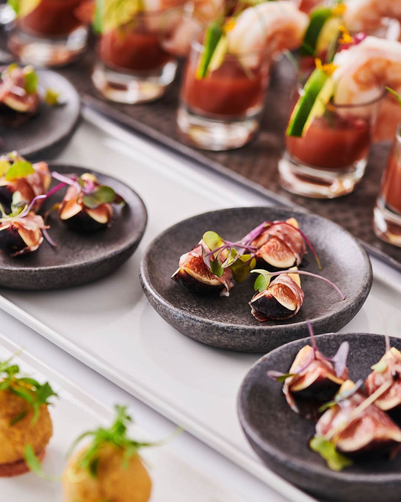 Add some seasonal ingredients to your holiday spread with prosciutto wrapped figs. #horsdoeuvres #holidayparty